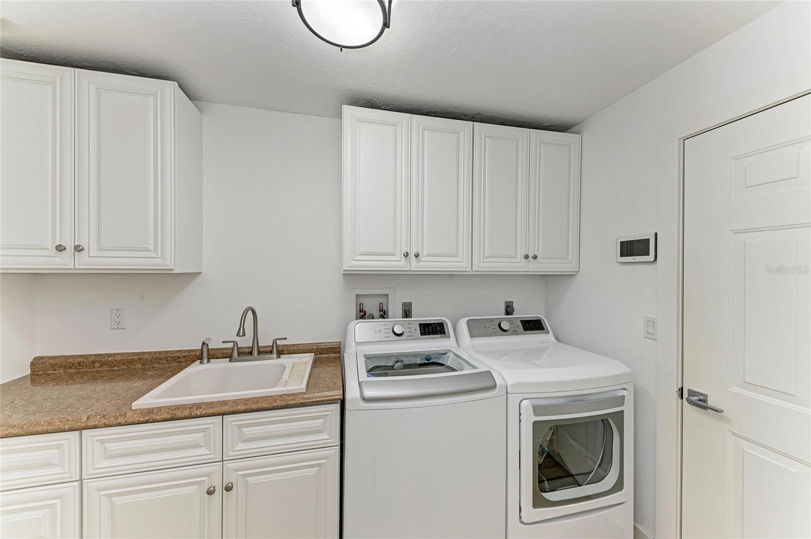 Image 45 of 72 For 8400 Woodbriar Drive