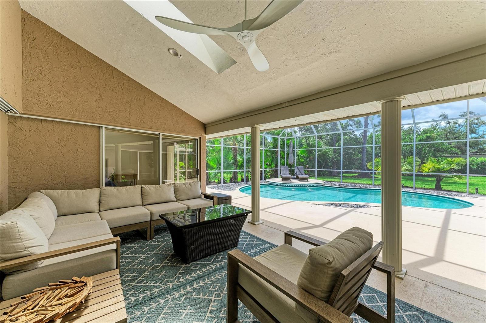 Image 48 of 72 For 8400 Woodbriar Drive