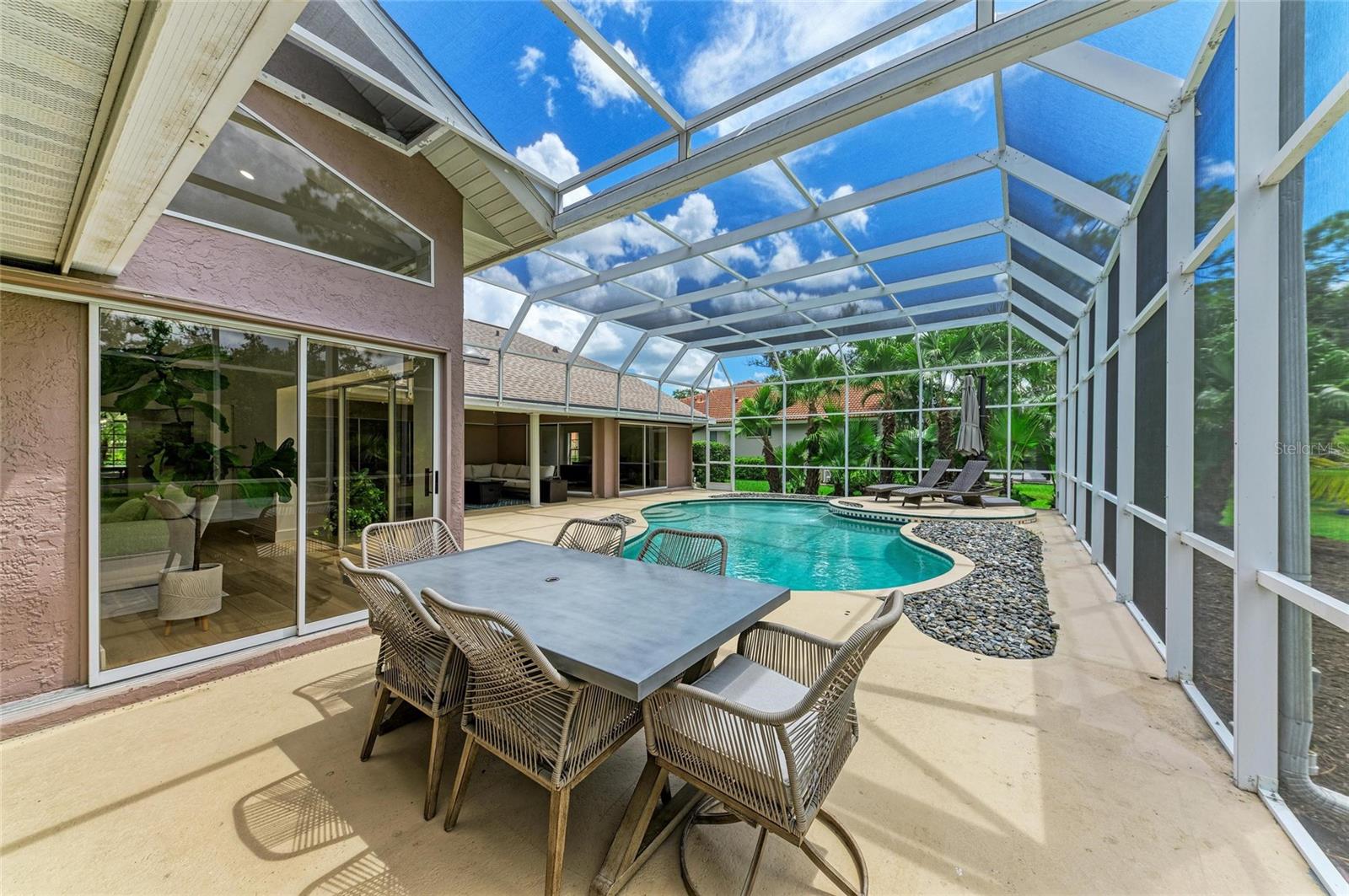 Image 52 of 72 For 8400 Woodbriar Drive