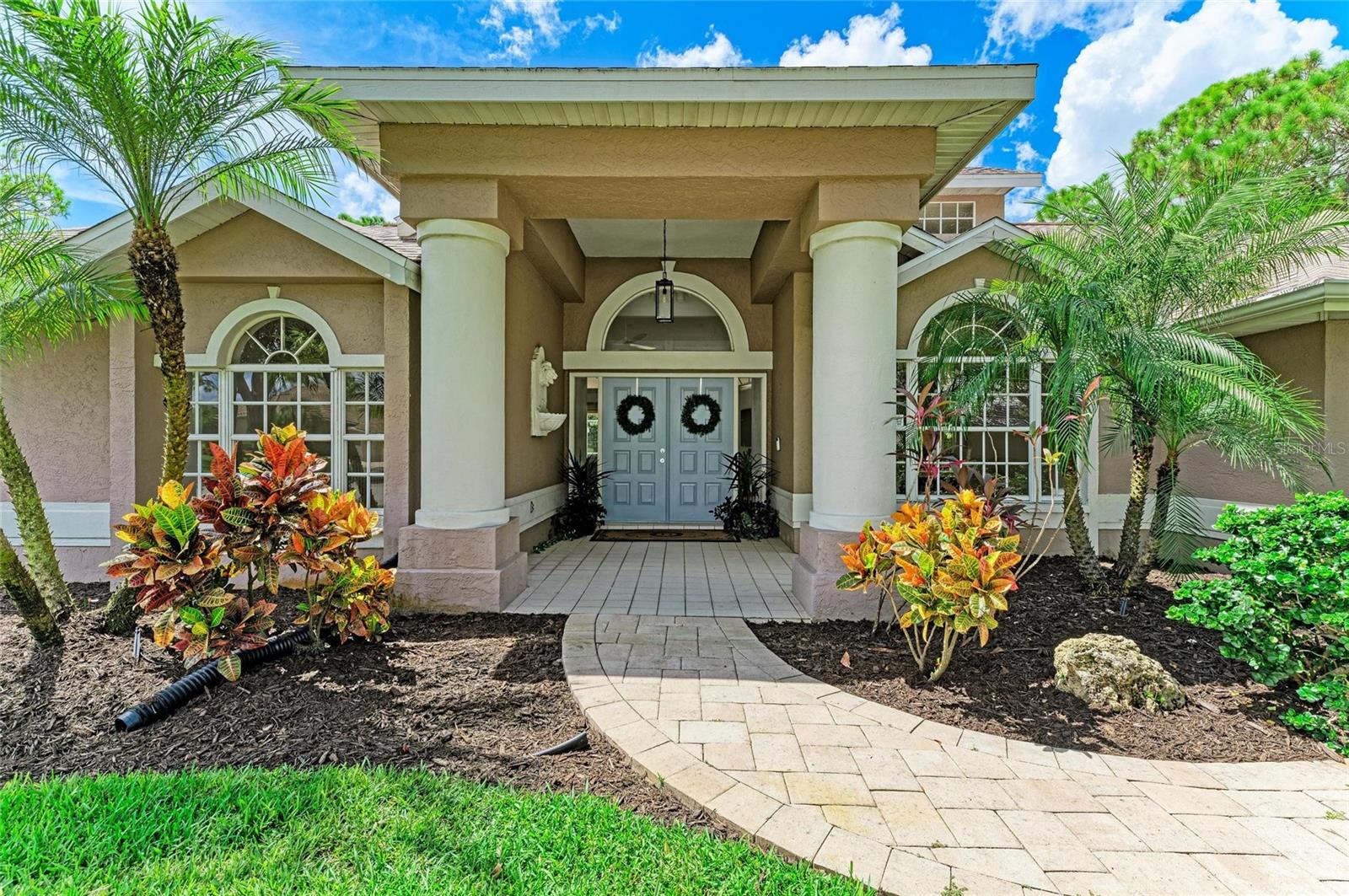 Image 6 of 72 For 8400 Woodbriar Drive
