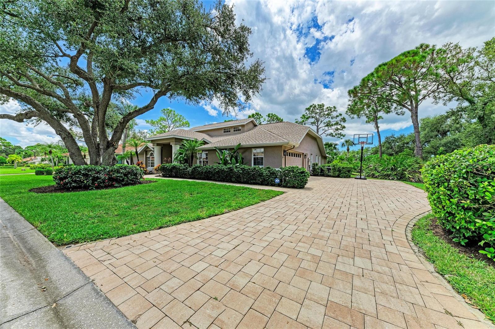 Image 60 of 72 For 8400 Woodbriar Drive