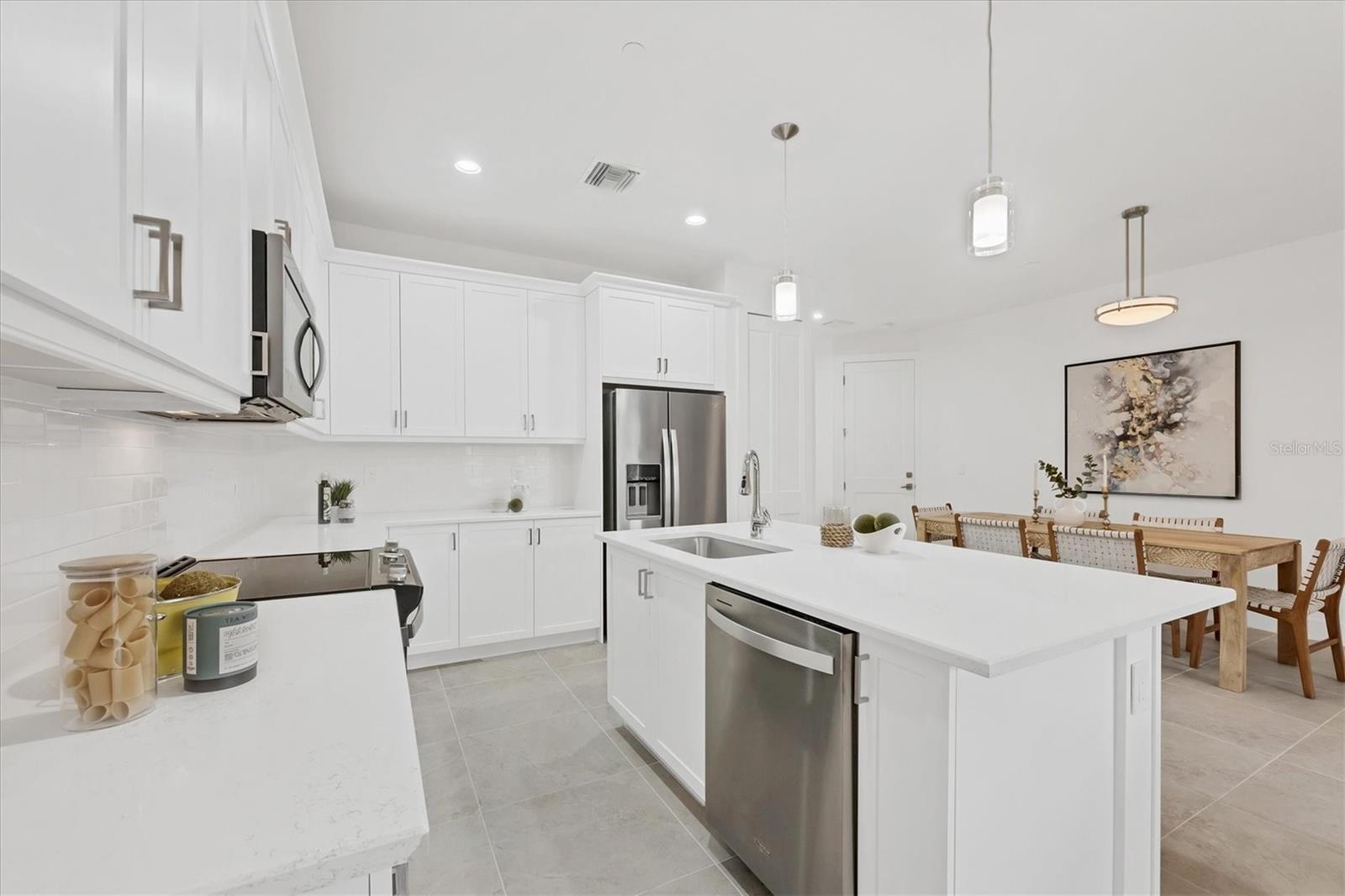 Image 15 of 58 For 5865 Shell Cove Drive 106