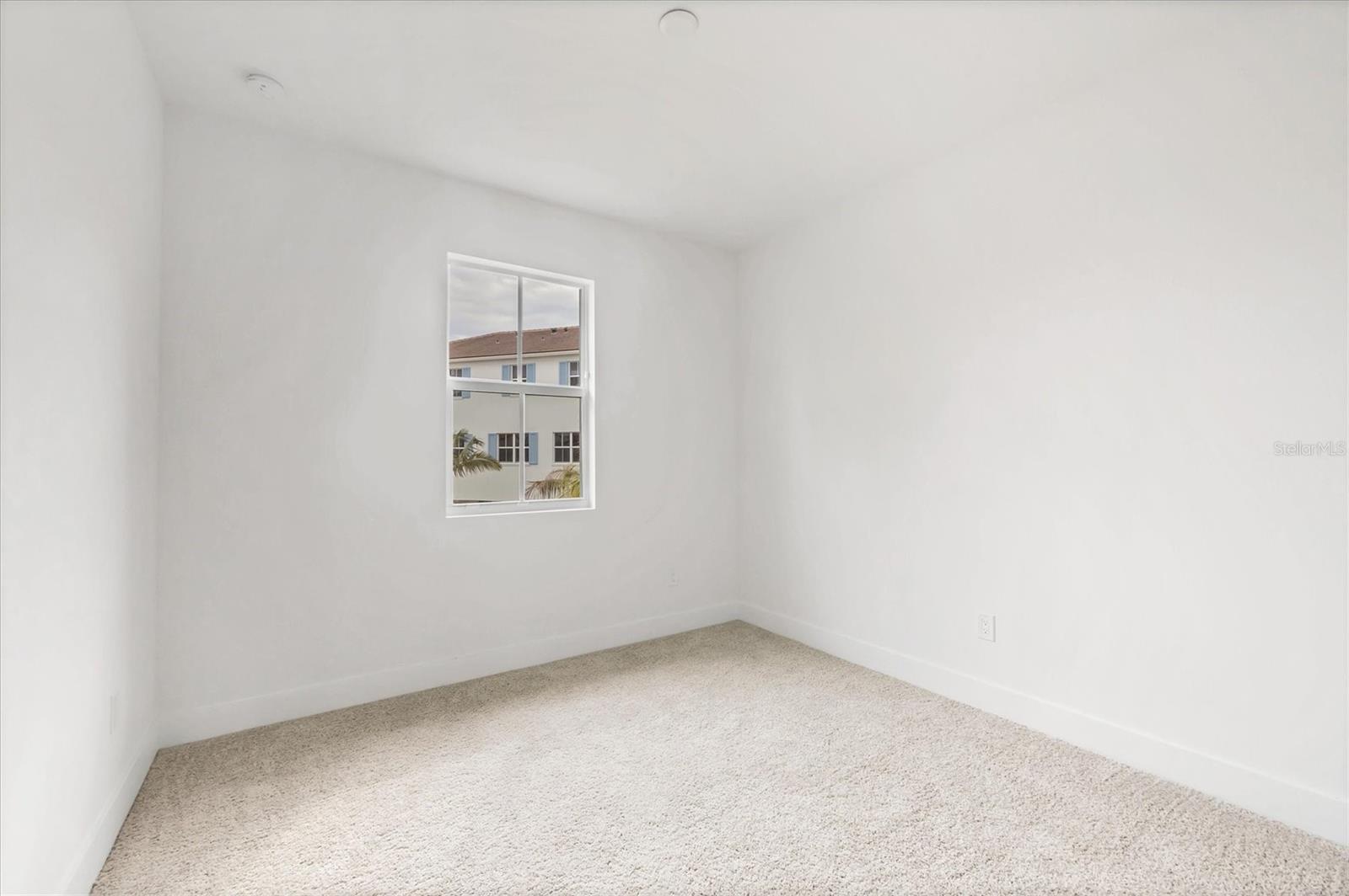 Image 30 of 58 For 5865 Shell Cove Drive 106