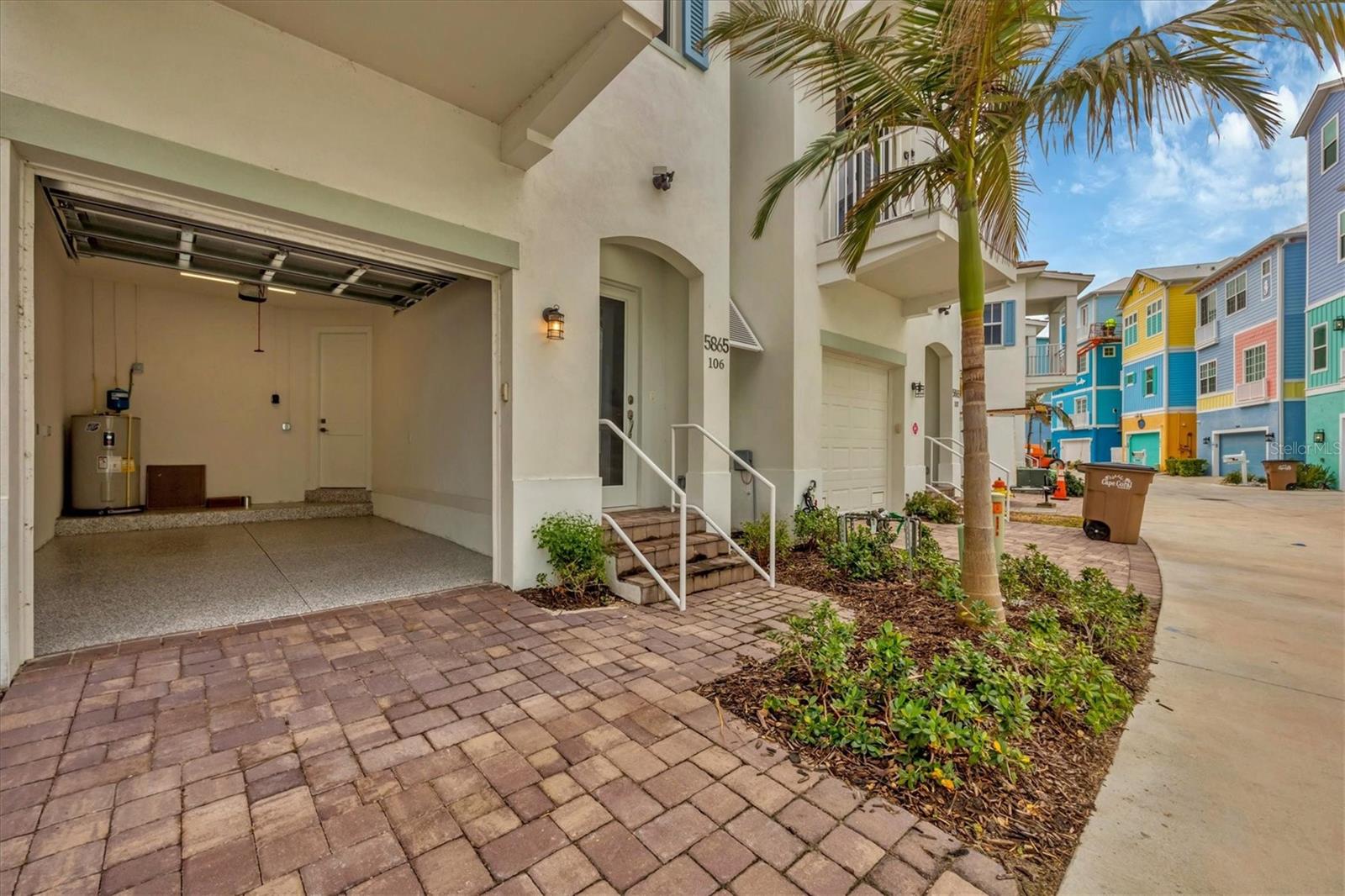 Image 33 of 58 For 5865 Shell Cove Drive 106