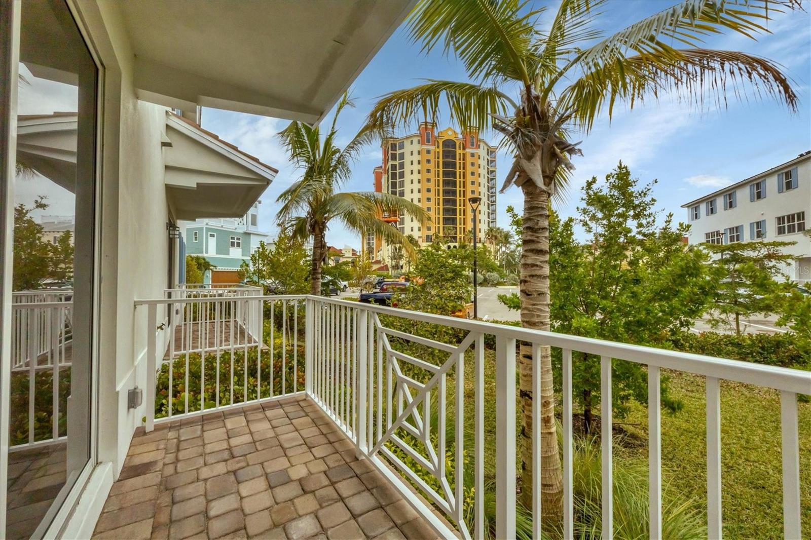 Image 35 of 58 For 5865 Shell Cove Drive 106