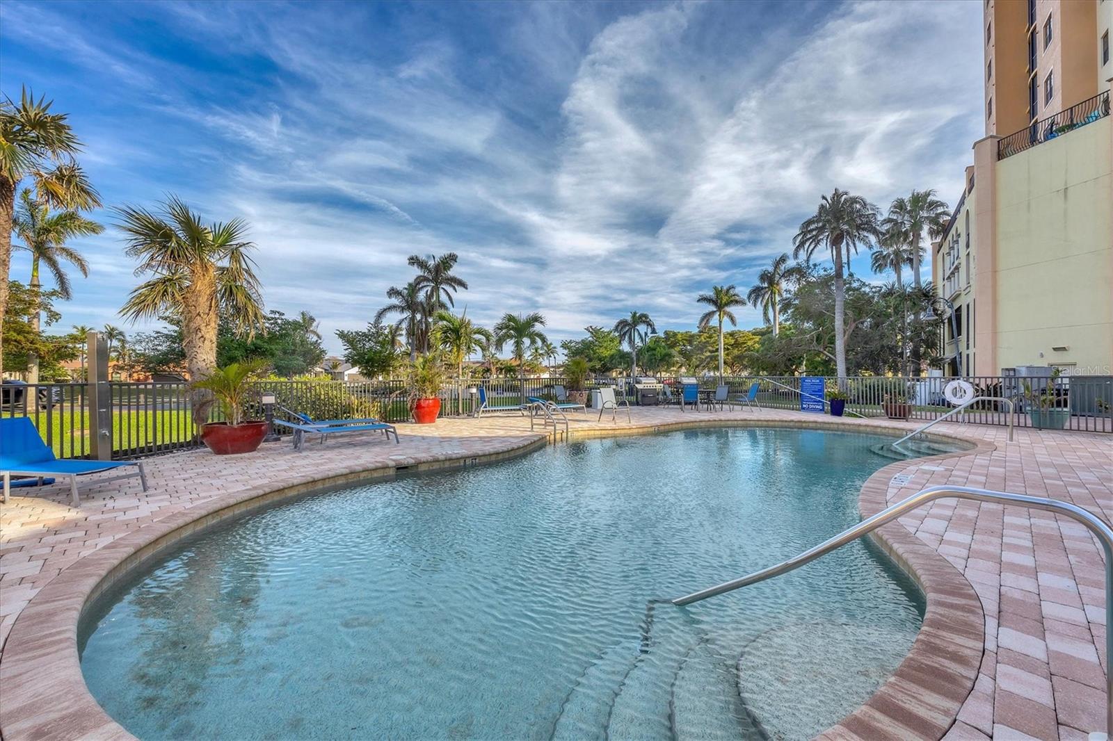 Image 41 of 58 For 5865 Shell Cove Drive 106