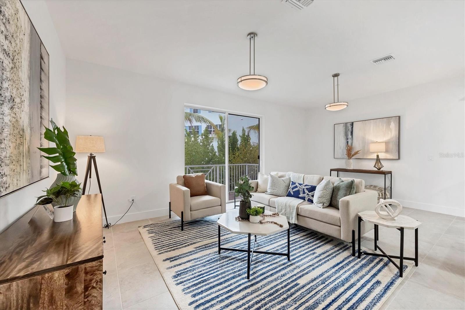Image 9 of 58 For 5865 Shell Cove Drive 106