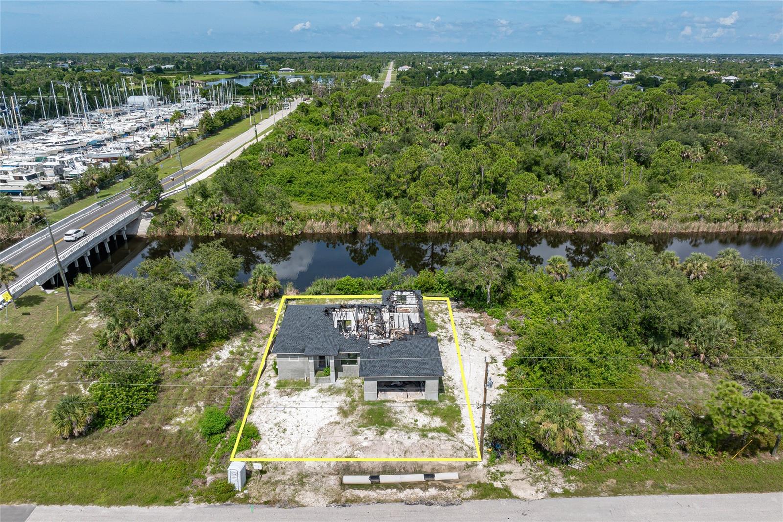 Image 3 of 14 For 10303 Redondo Street