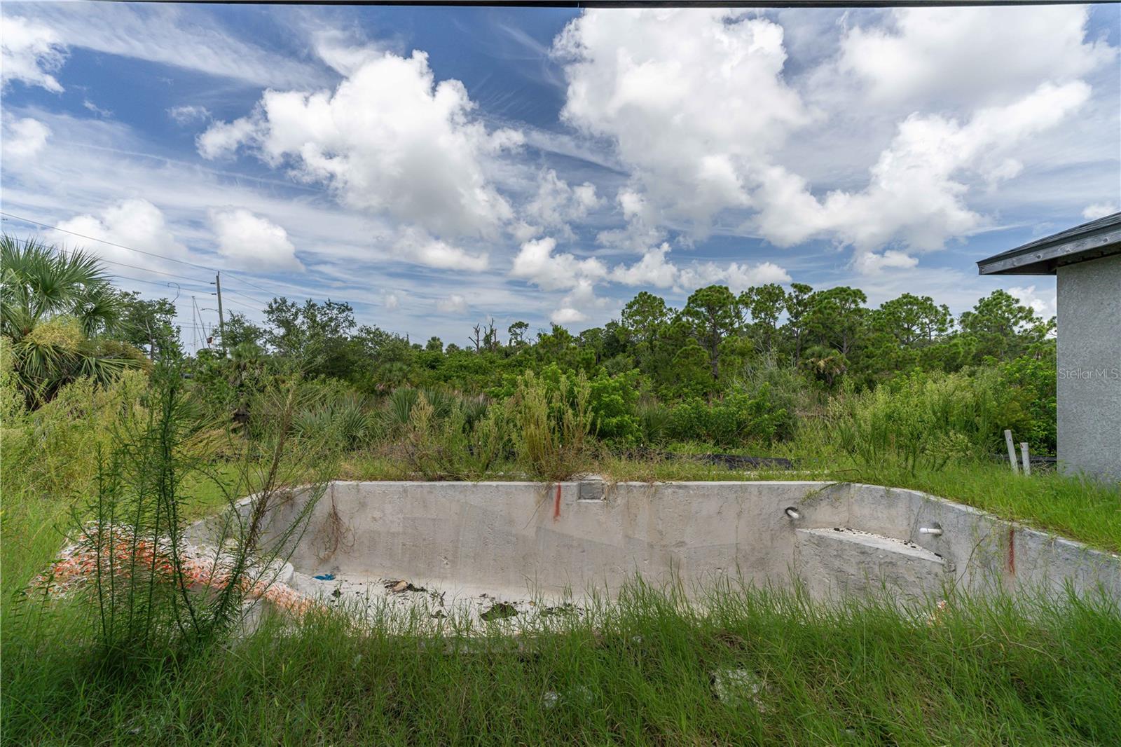 Image 7 of 14 For 10303 Redondo Street