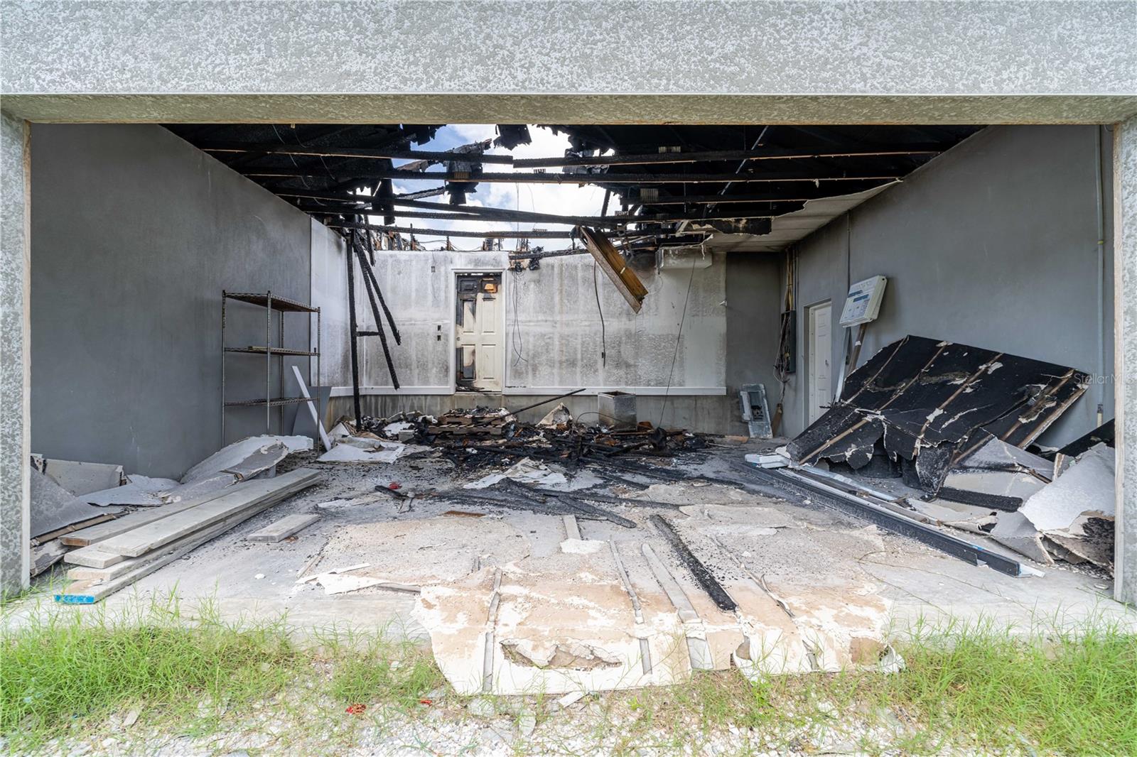 Image 8 of 14 For 10303 Redondo Street