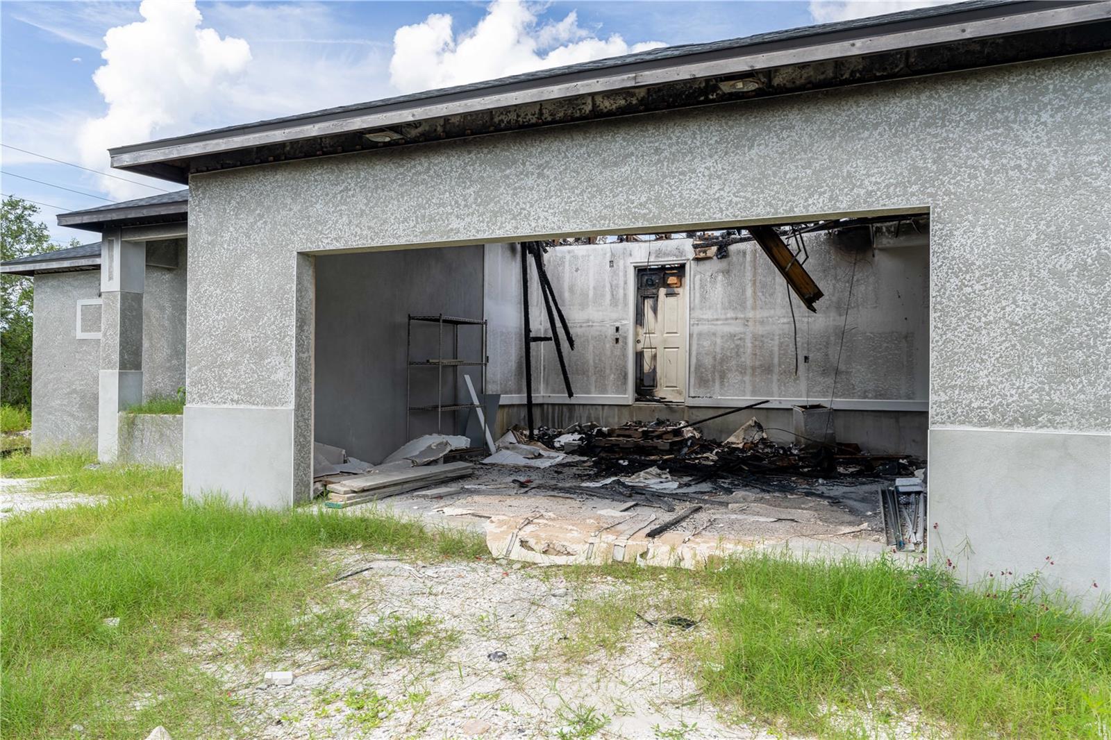 Image 9 of 14 For 10303 Redondo Street