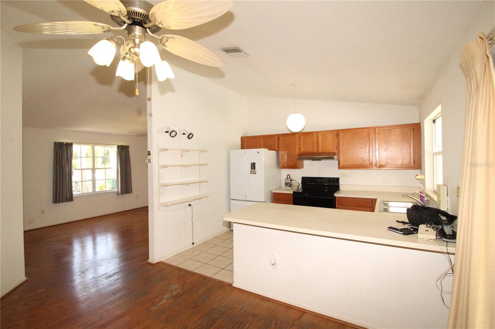 Image 4 of 15 For 21466 Quesada Avenue