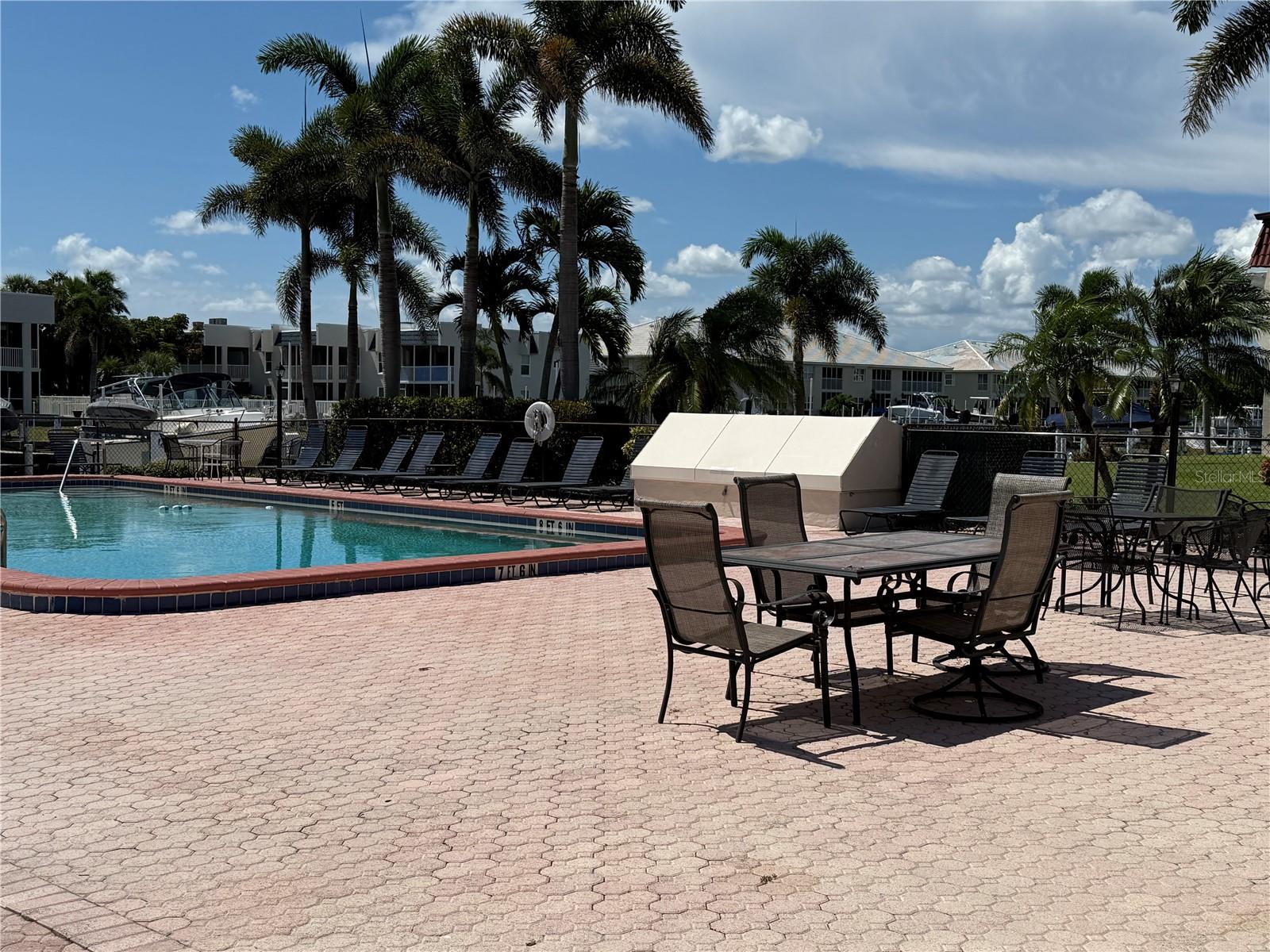 Image 3 of 11 For 311 Garvin Street 409a
