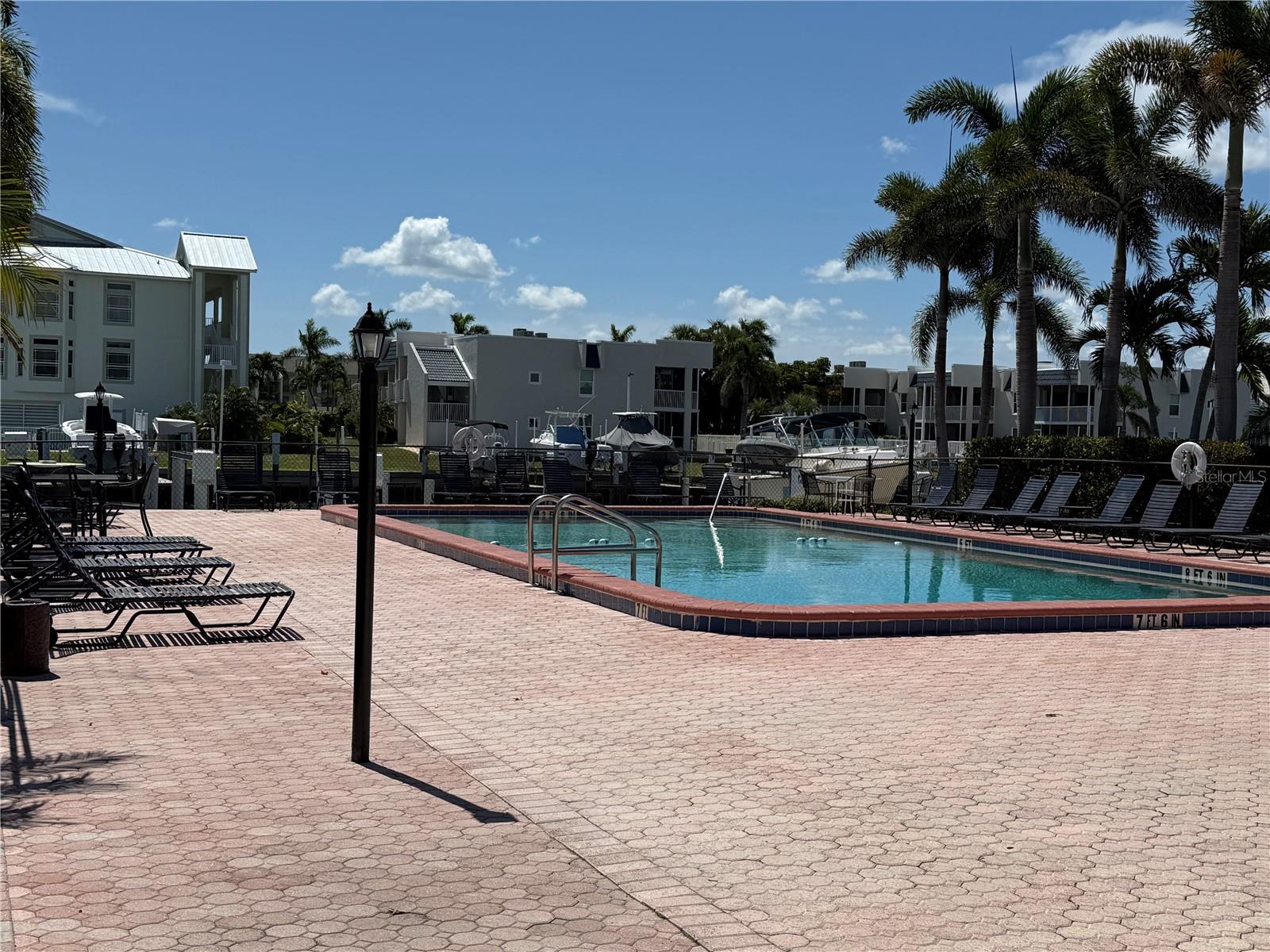 Image 4 of 11 For 311 Garvin Street 409a