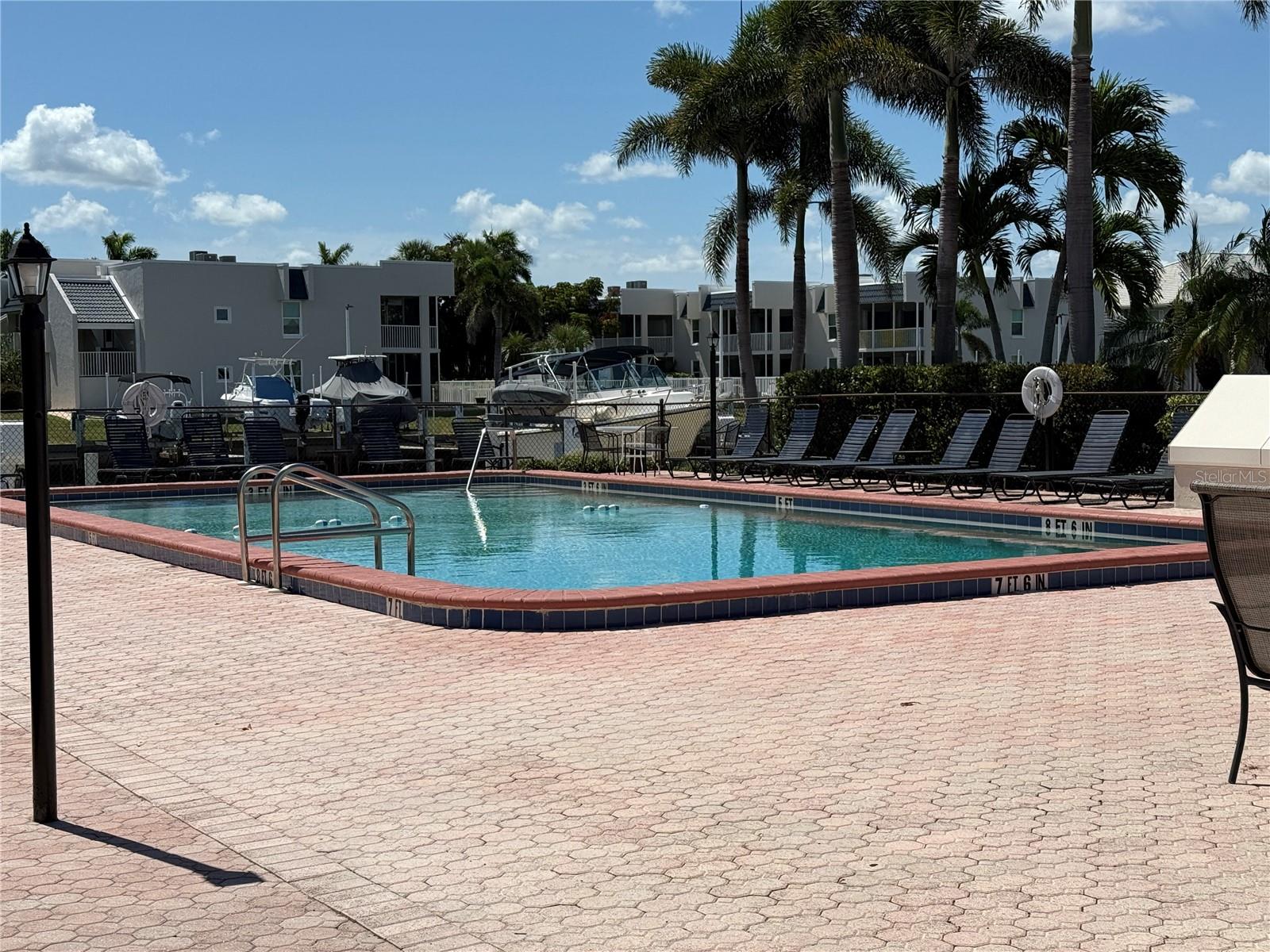 Image 5 of 11 For 311 Garvin Street 409a