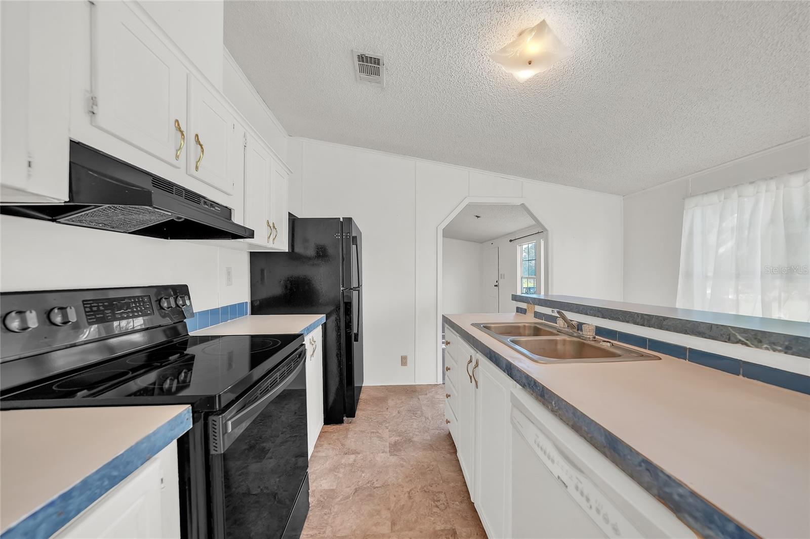 Image 9 of 40 For 2451 Brandy Drive