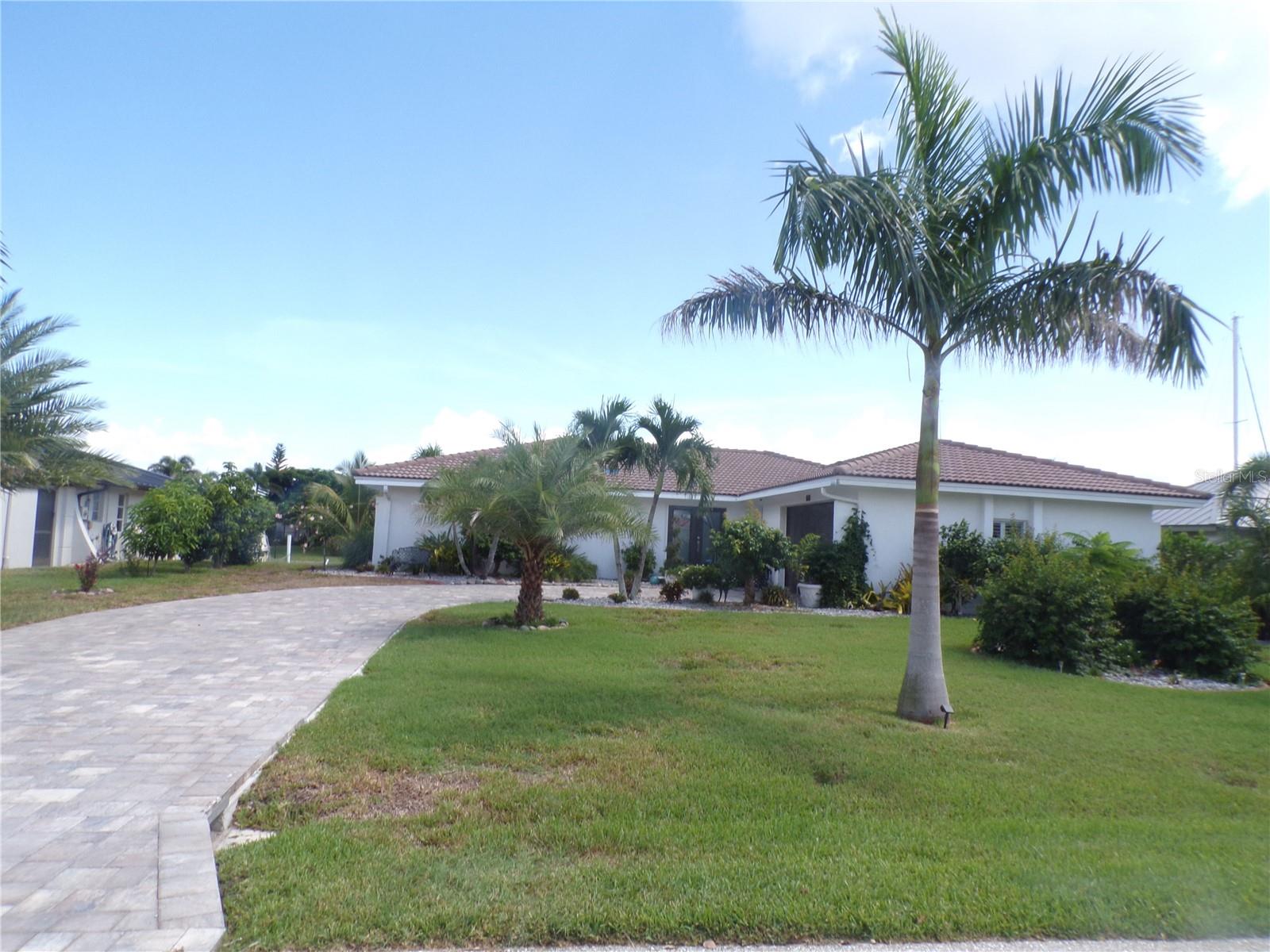 Details for 2810 Via Paloma Drive, PUNTA GORDA, FL 33950