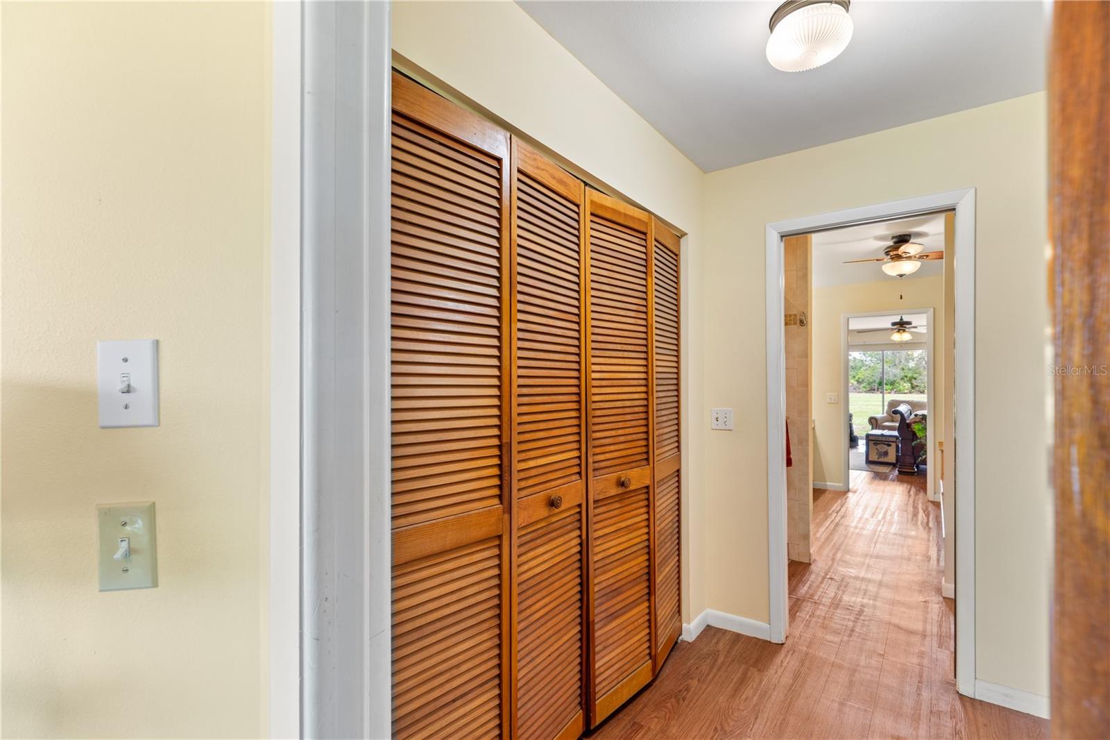Image 36 of 81 For 16050 Ridgewood Court