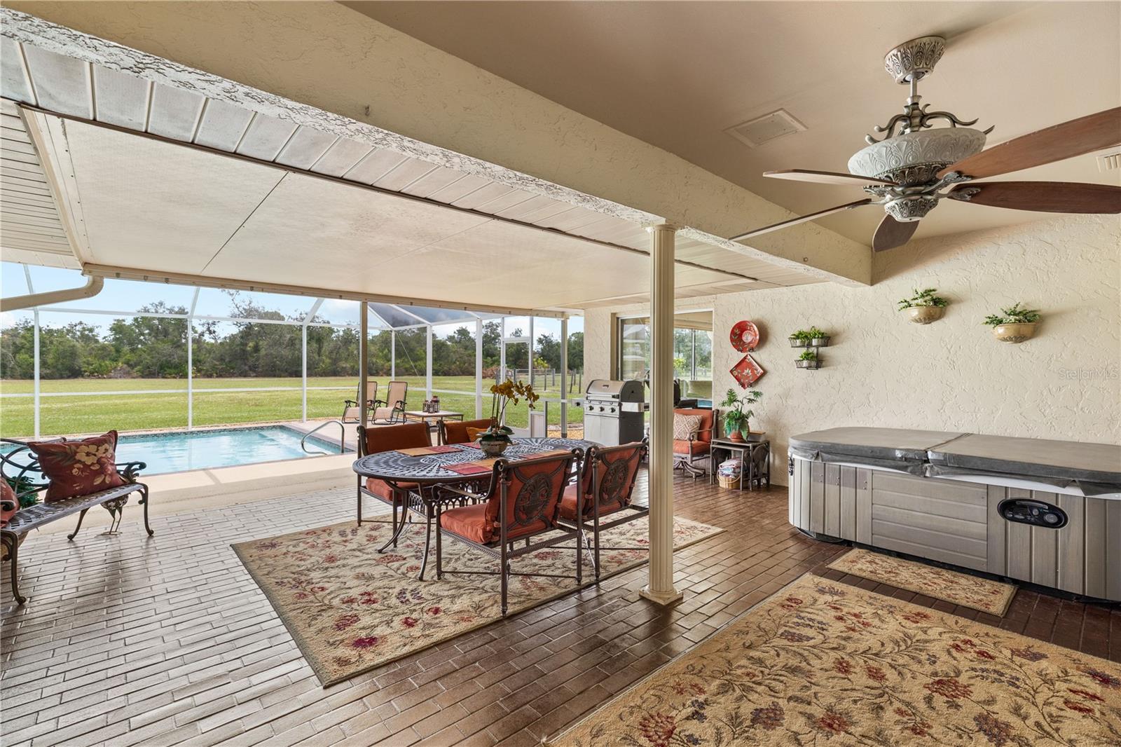 Image 51 of 81 For 16050 Ridgewood Court
