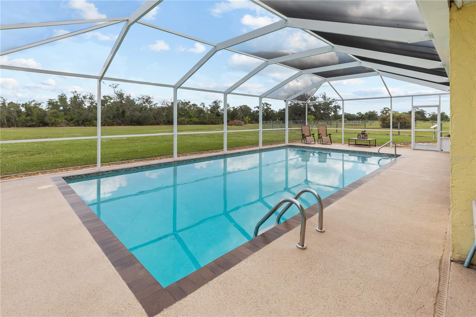 Image 56 of 81 For 16050 Ridgewood Court