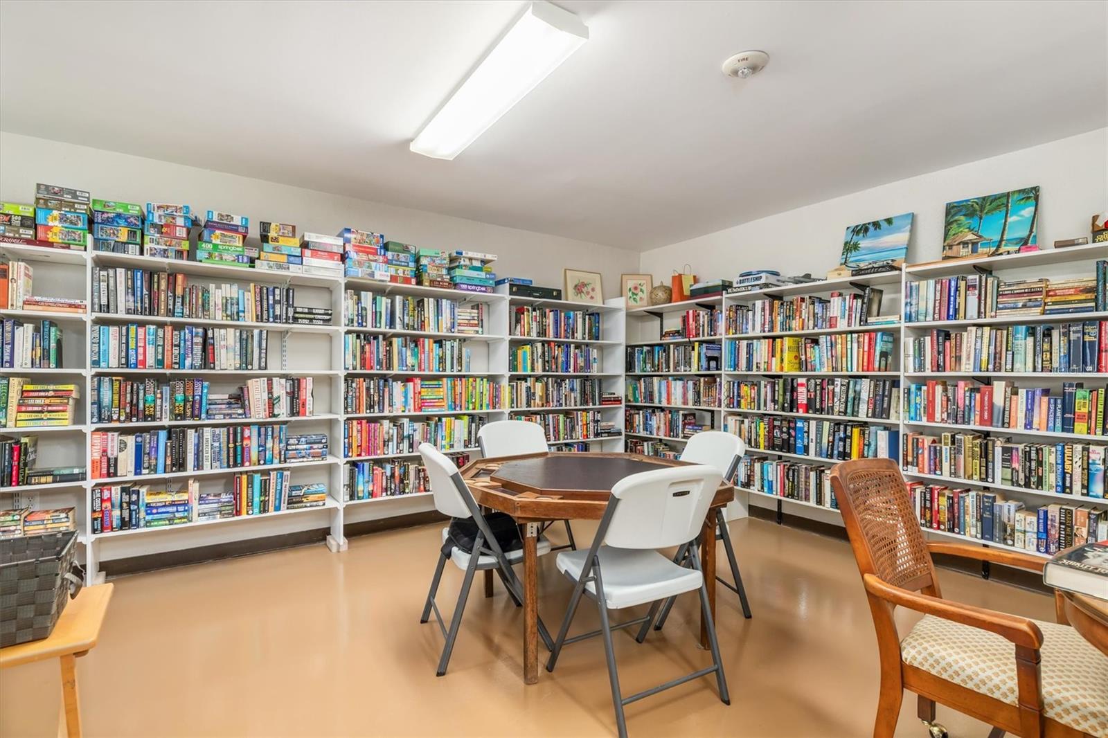 Image 31 of 47 For 150 Harborside Avenue 207