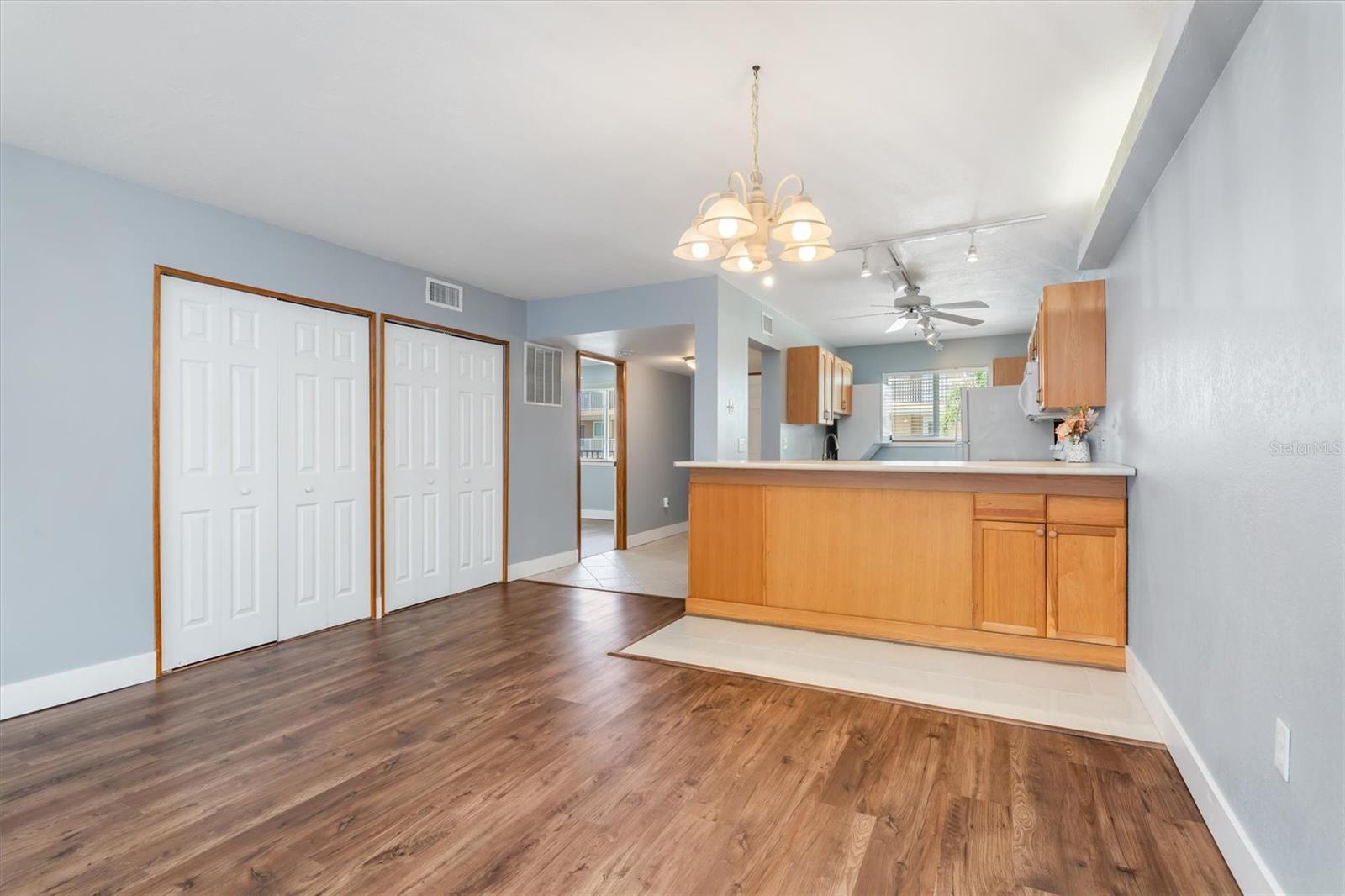 Image 9 of 47 For 150 Harborside Avenue 207