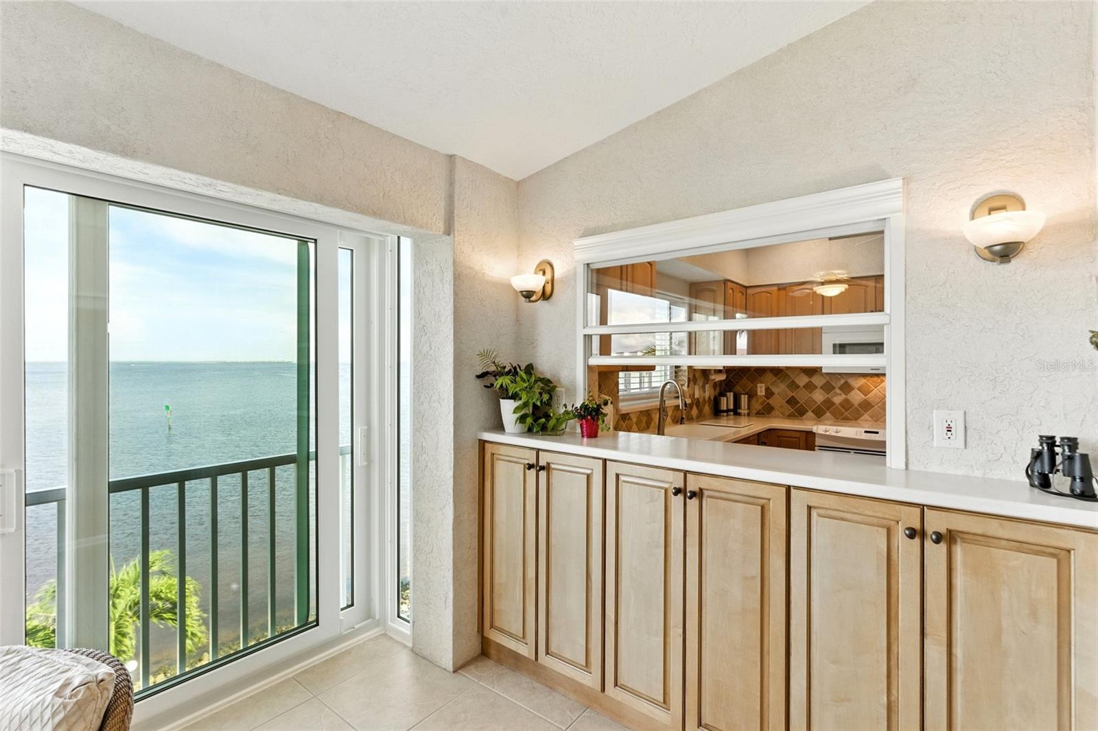 Image 36 of 44 For 1250 Marion Avenue 341