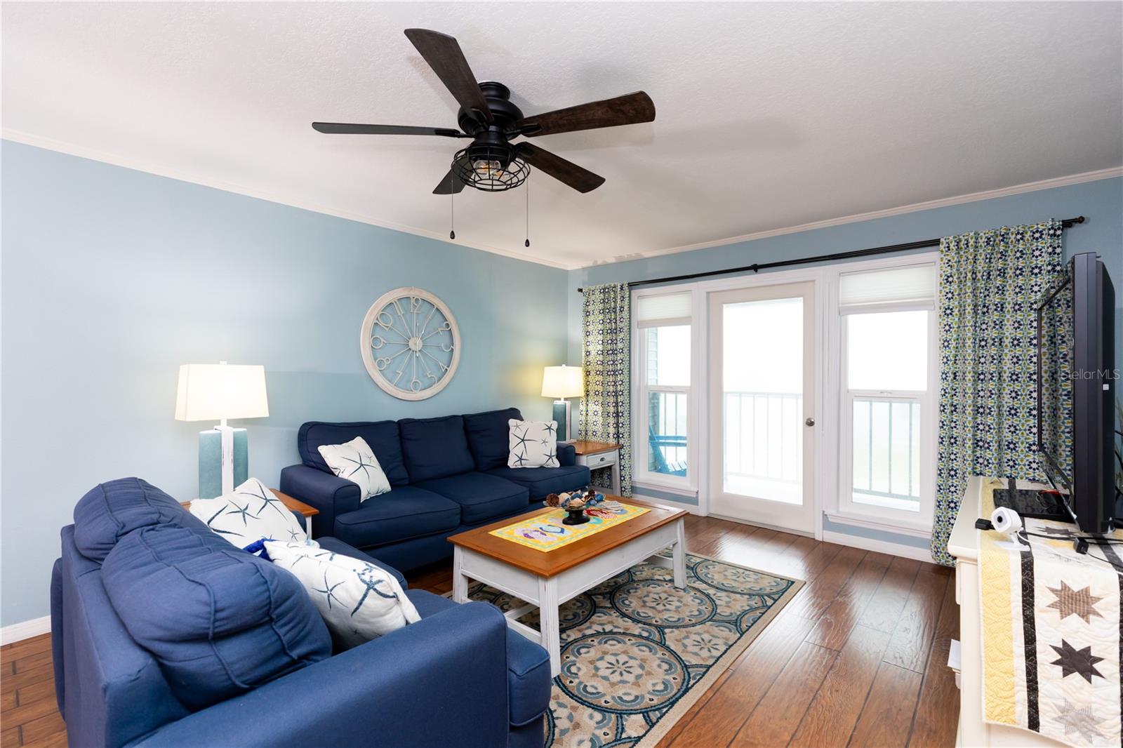 Image 11 of 34 For 4410 Warren Avenue 214