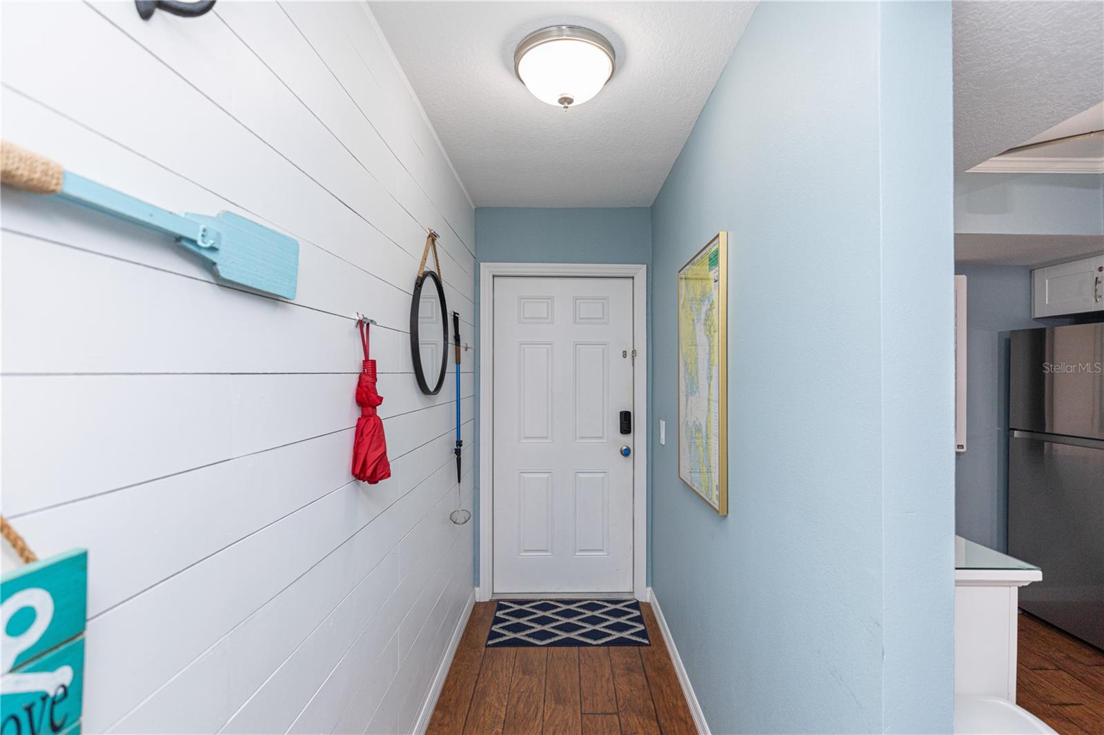 Image 3 of 34 For 4410 Warren Avenue 214