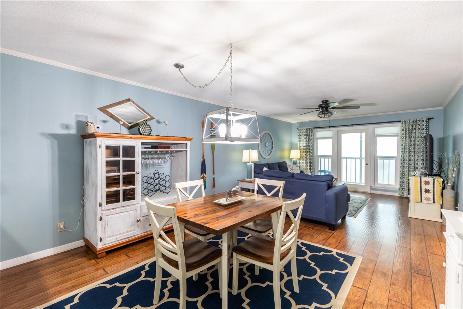 Image 9 of 34 For 4410 Warren Avenue 214