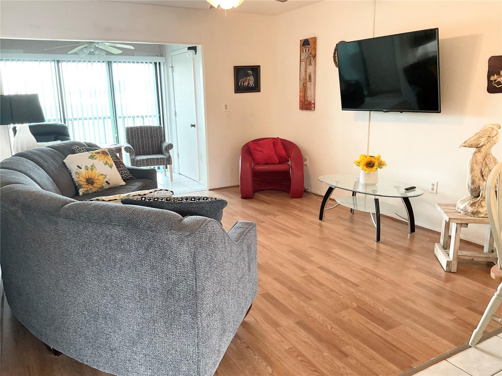 Image 16 of 46 For 2395 Harbor Blvd  224