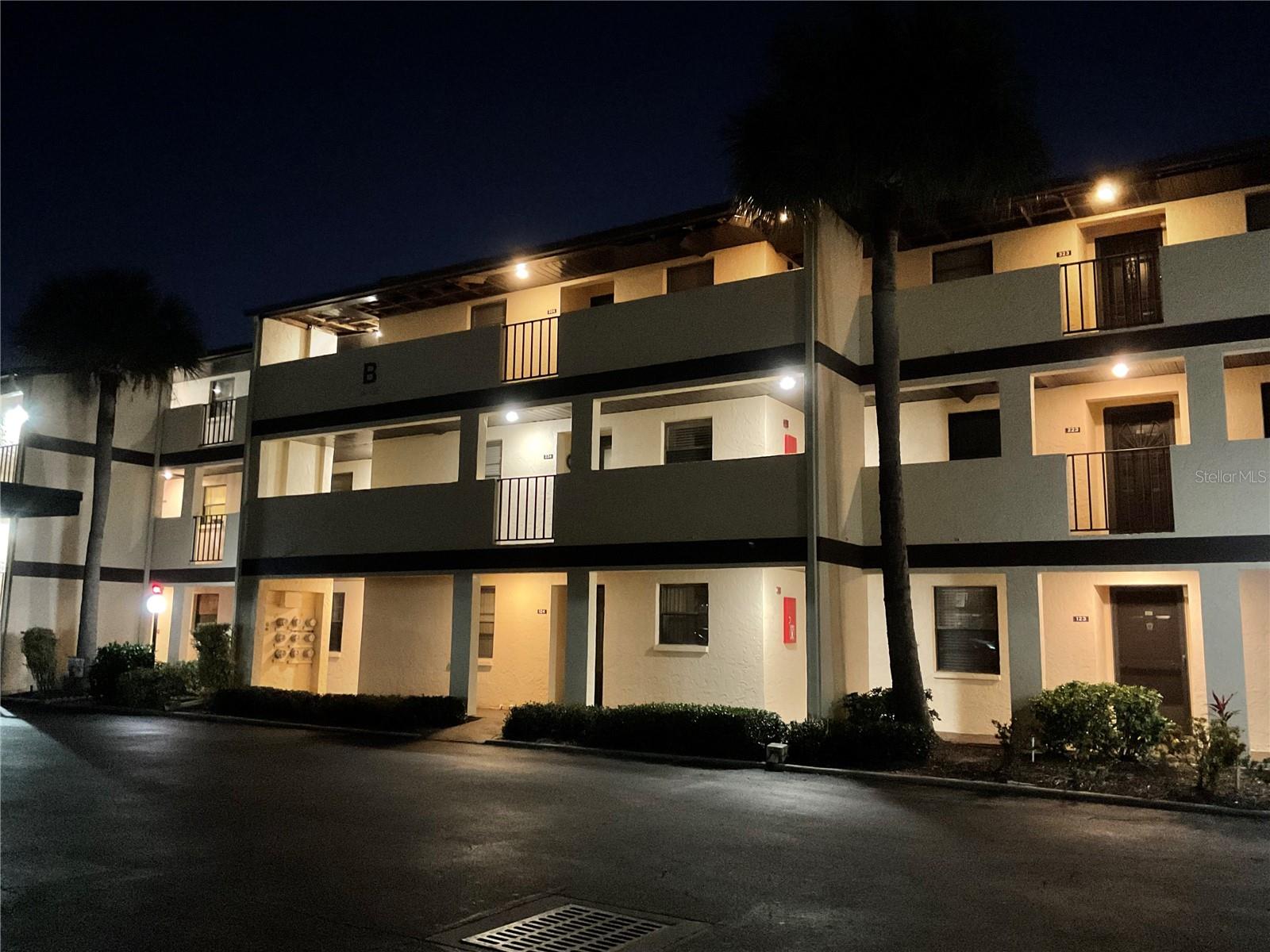 Image 39 of 46 For 2395 Harbor Blvd  224