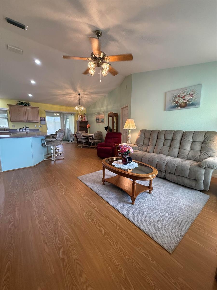 Image 3 of 16 For 4405 Willow Trail