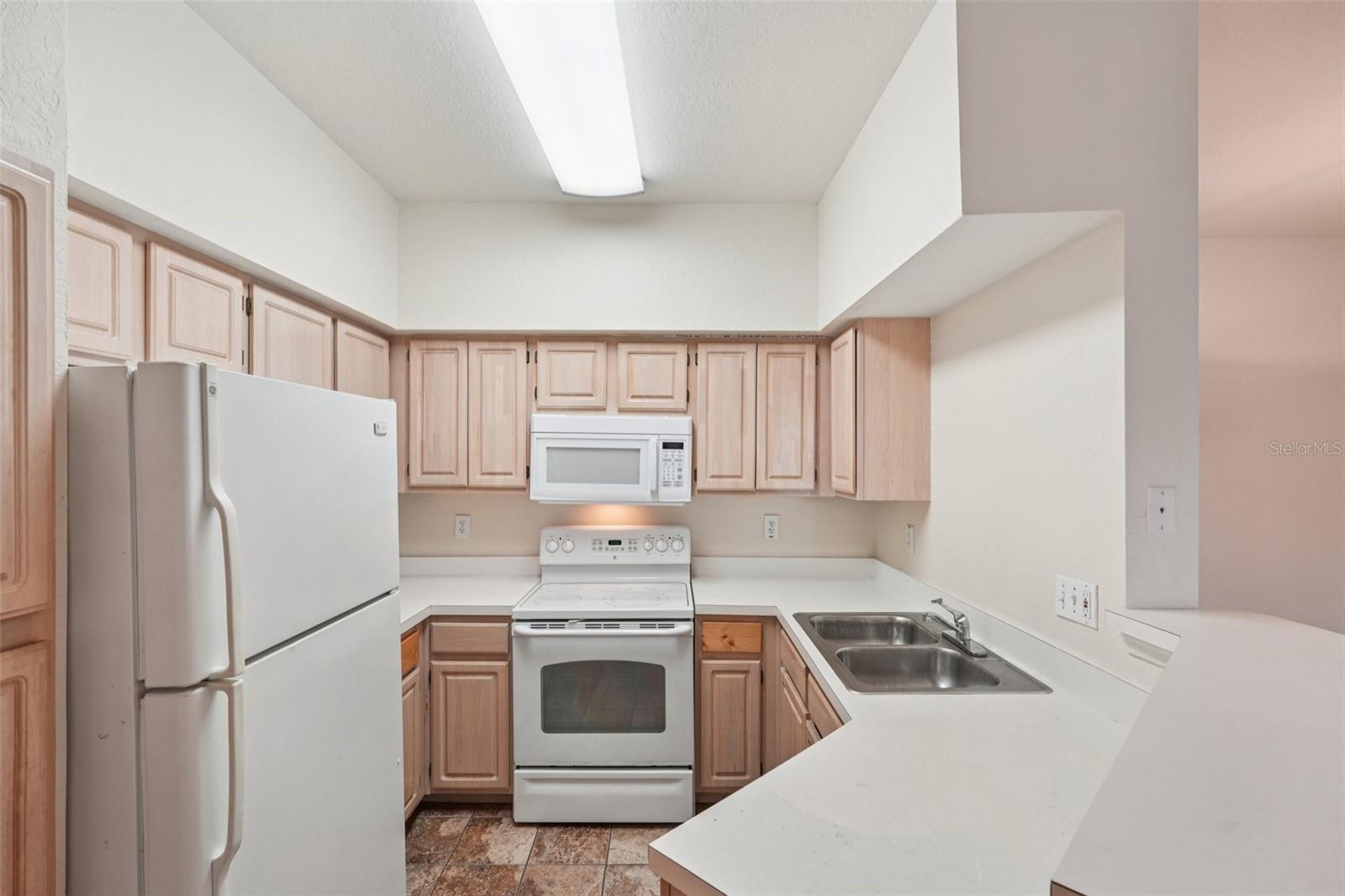 Image 10 of 35 For 23580 Walden Center Drive 306