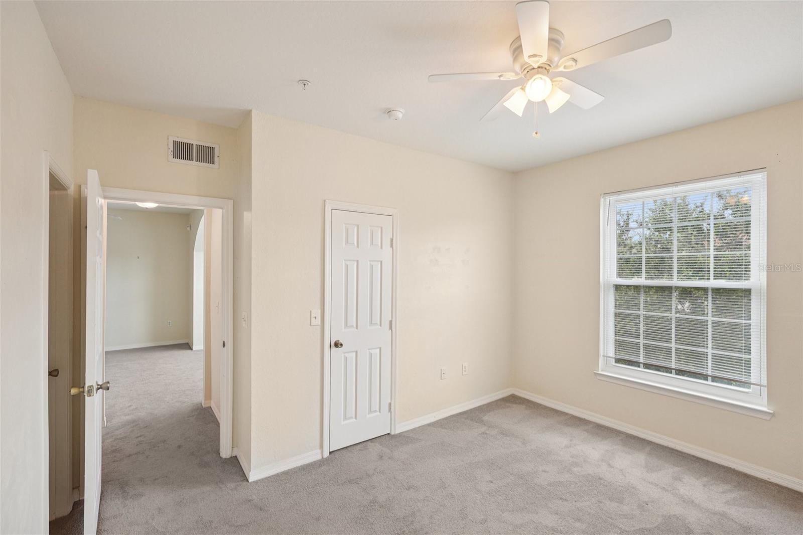 Image 16 of 35 For 23580 Walden Center Drive 306
