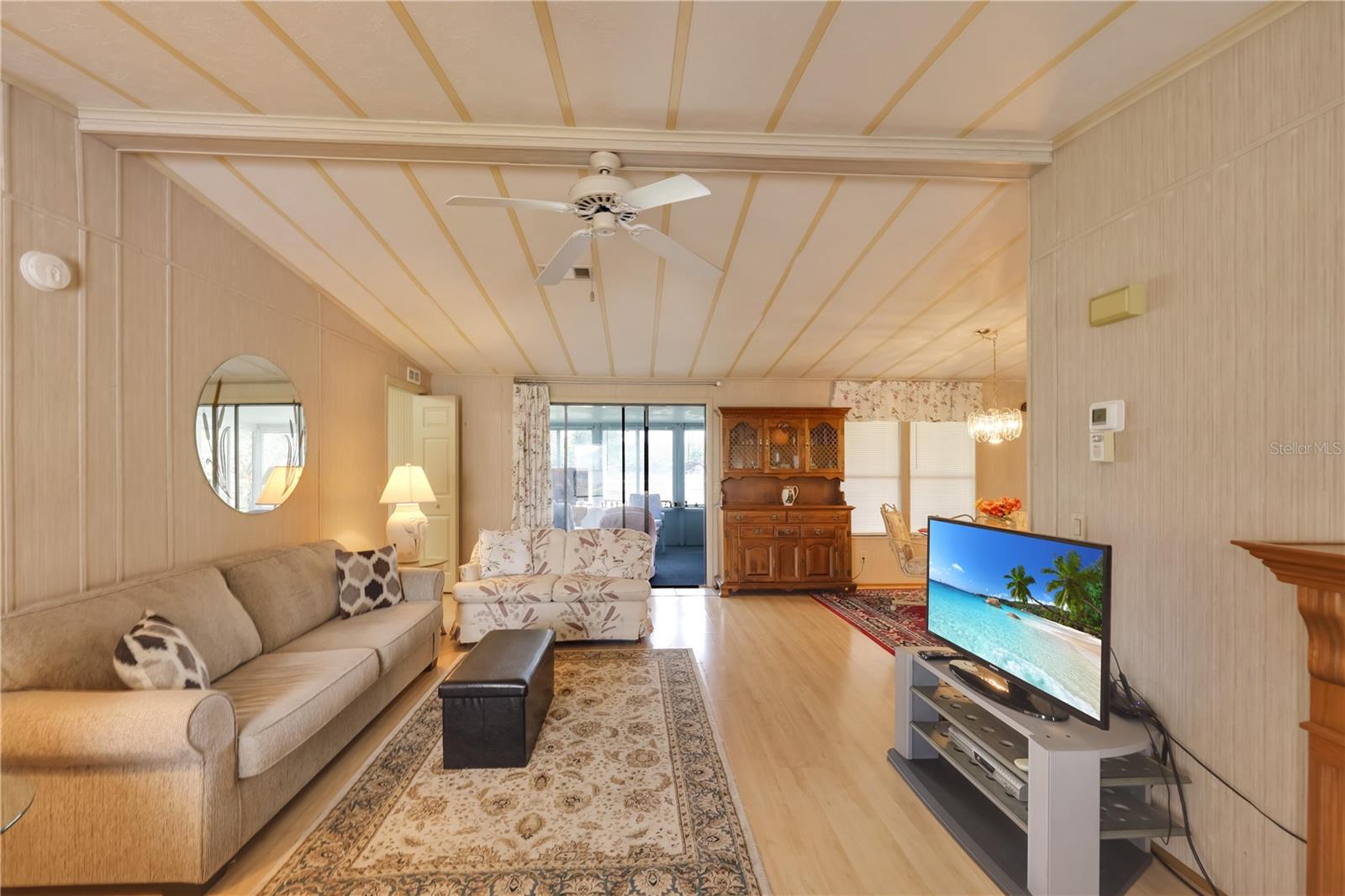 Image 11 of 89 For 2100 Kings Highway 568