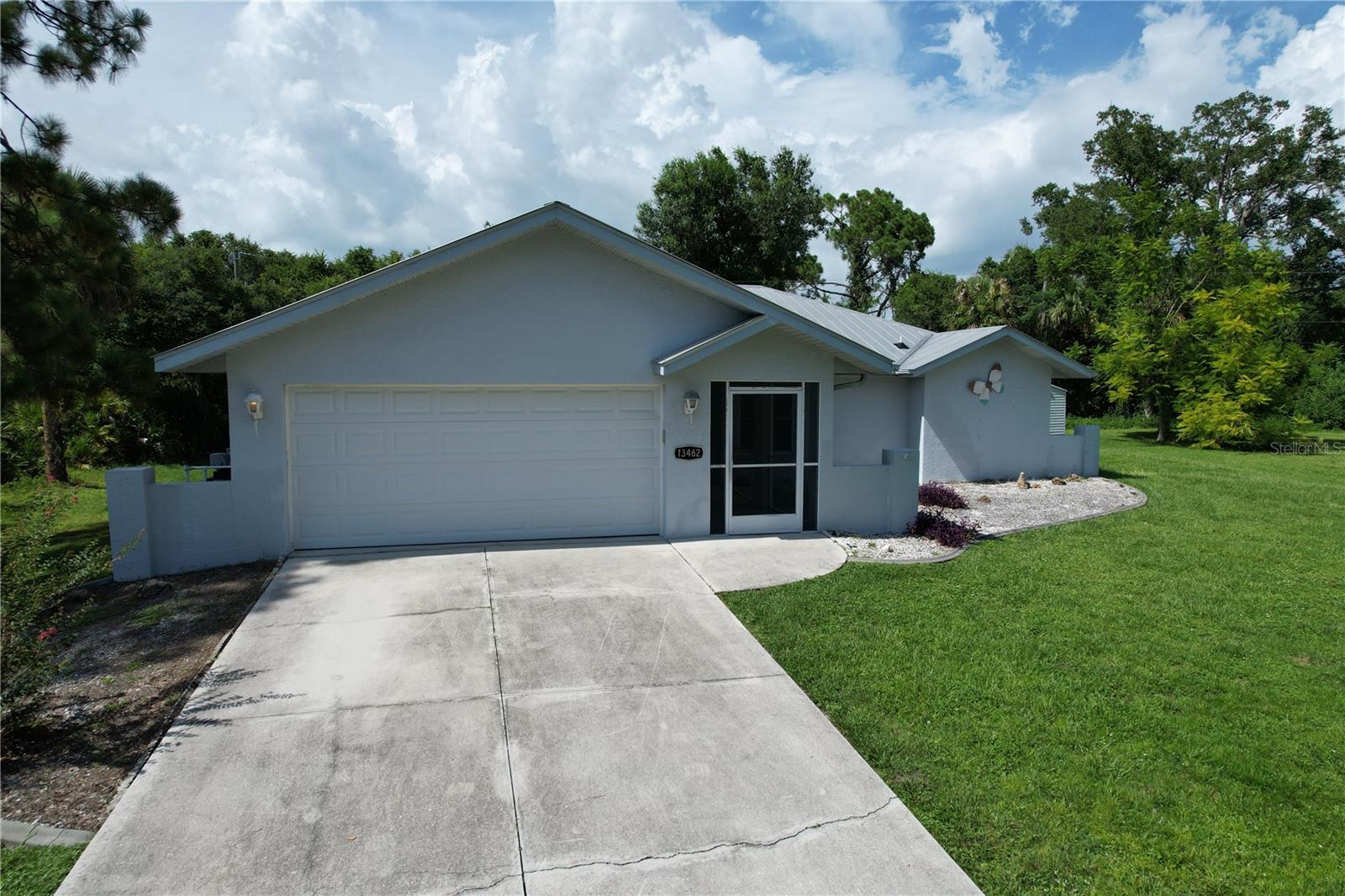 Image 9 of 64 For 13462 Long Avenue