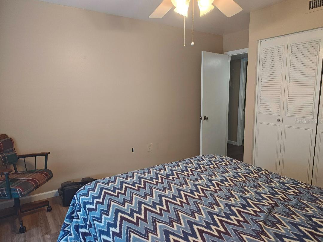 Image 16 of 35 For 21320 Brinson Avenue 105
