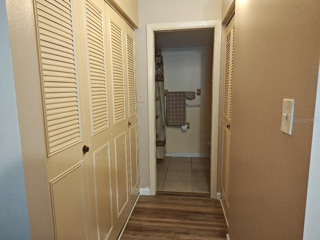 Image 22 of 35 For 21320 Brinson Avenue 105