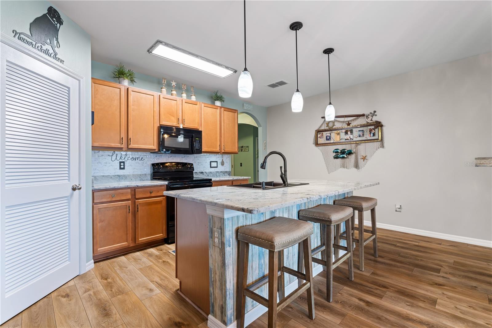 Image 29 of 85 For 7093 Mikasa Drive