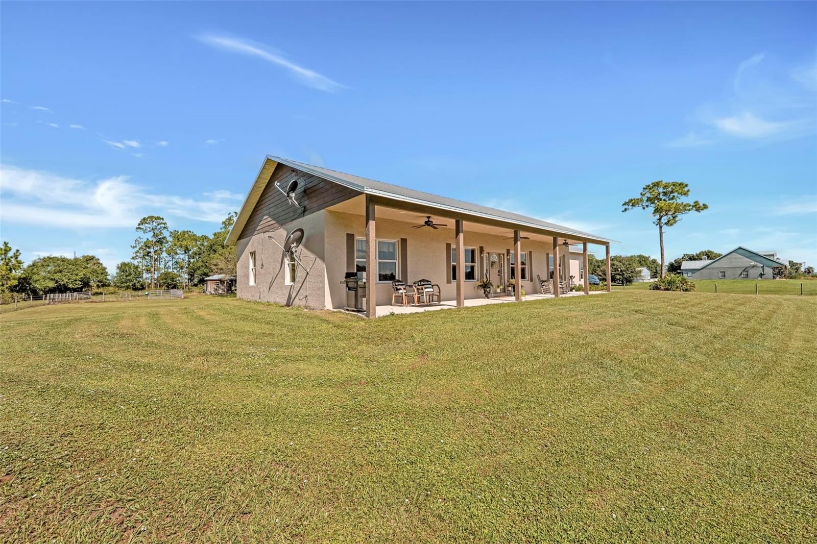 Image 46 of 48 For 99 Trader Road