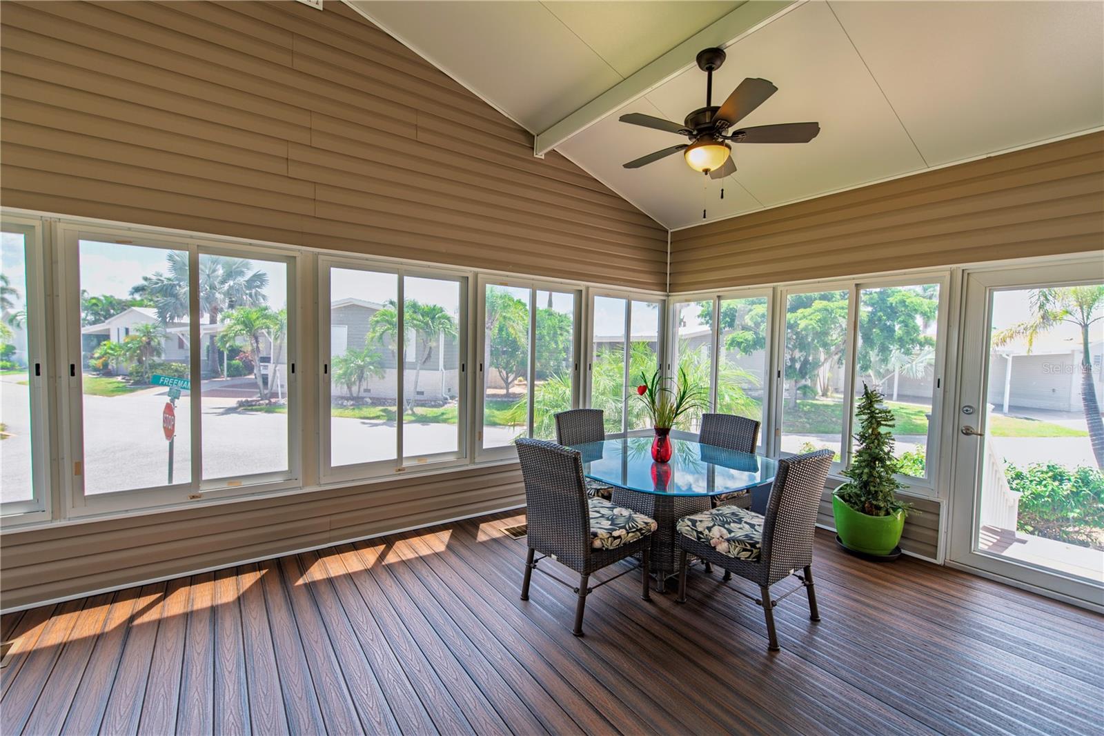Image 19 of 30 For 40 Freeman Avenue
