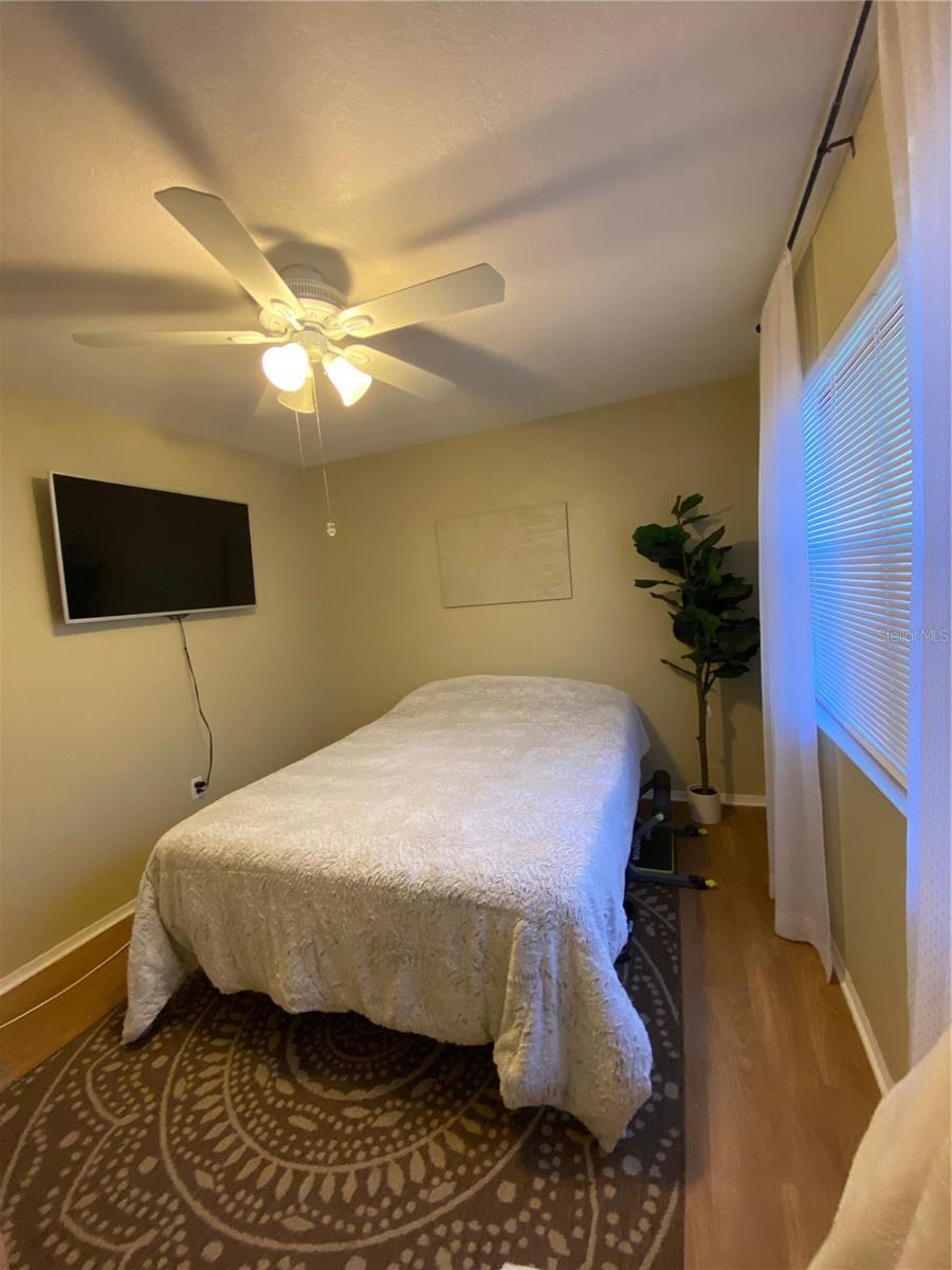 Image 11 of 20 For 22441 Westchester Boulevard 1100d