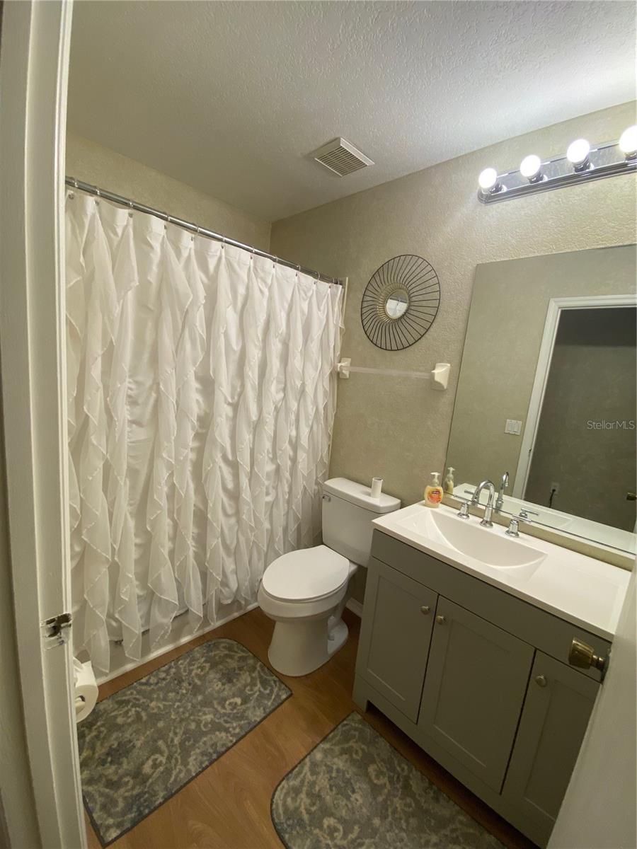 Image 12 of 20 For 22441 Westchester Boulevard 1100d
