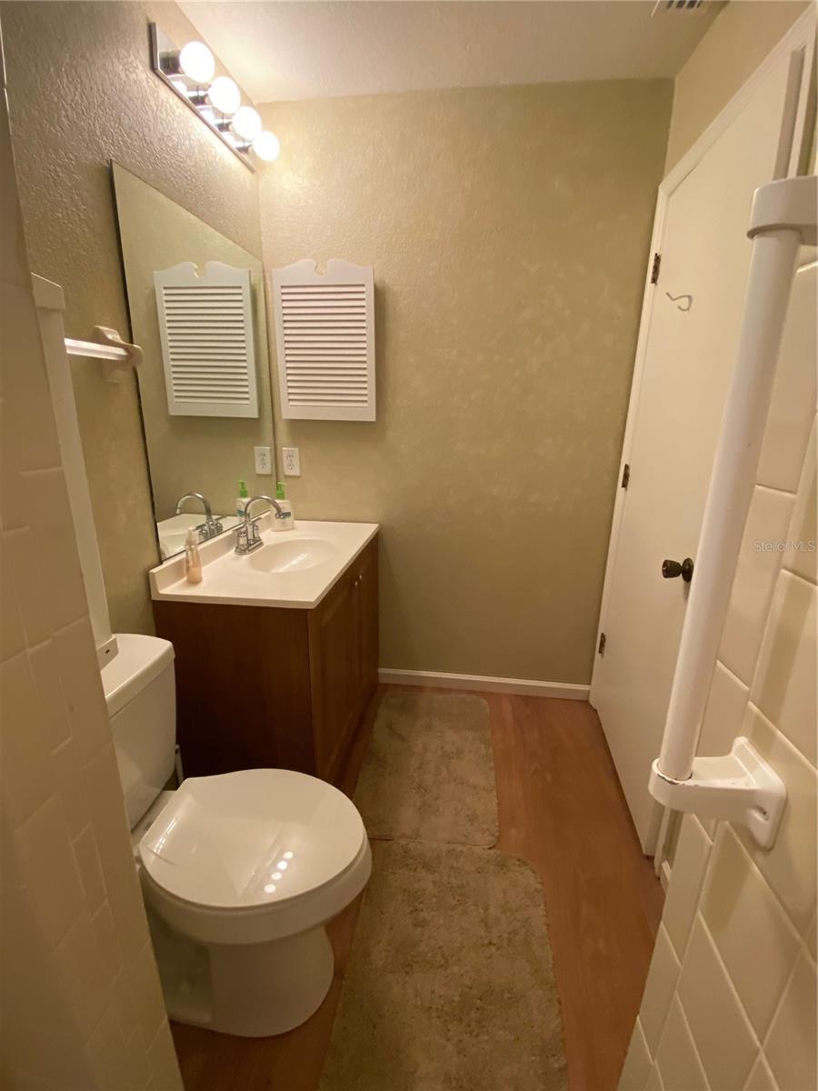 Image 14 of 20 For 22441 Westchester Boulevard 1100d