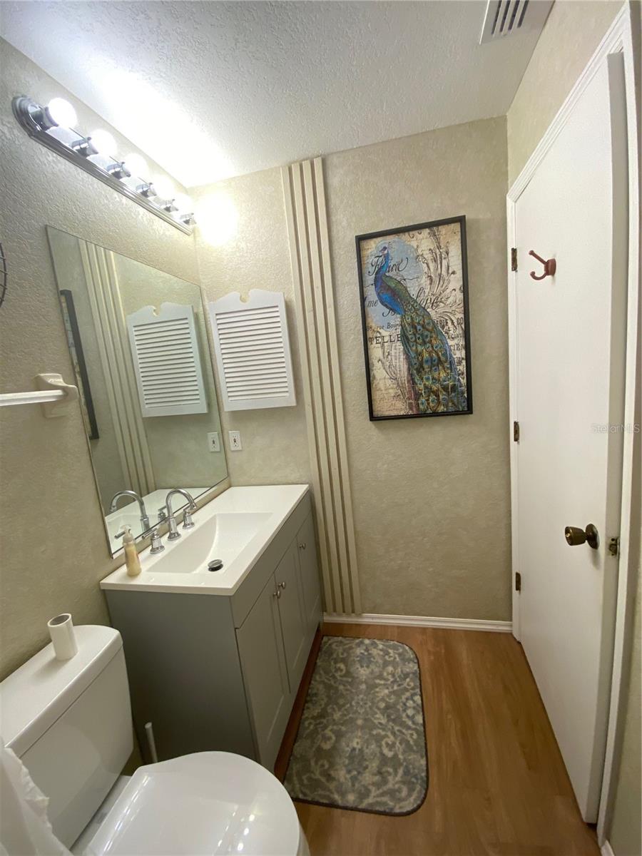 Image 15 of 20 For 22441 Westchester Boulevard 1100d