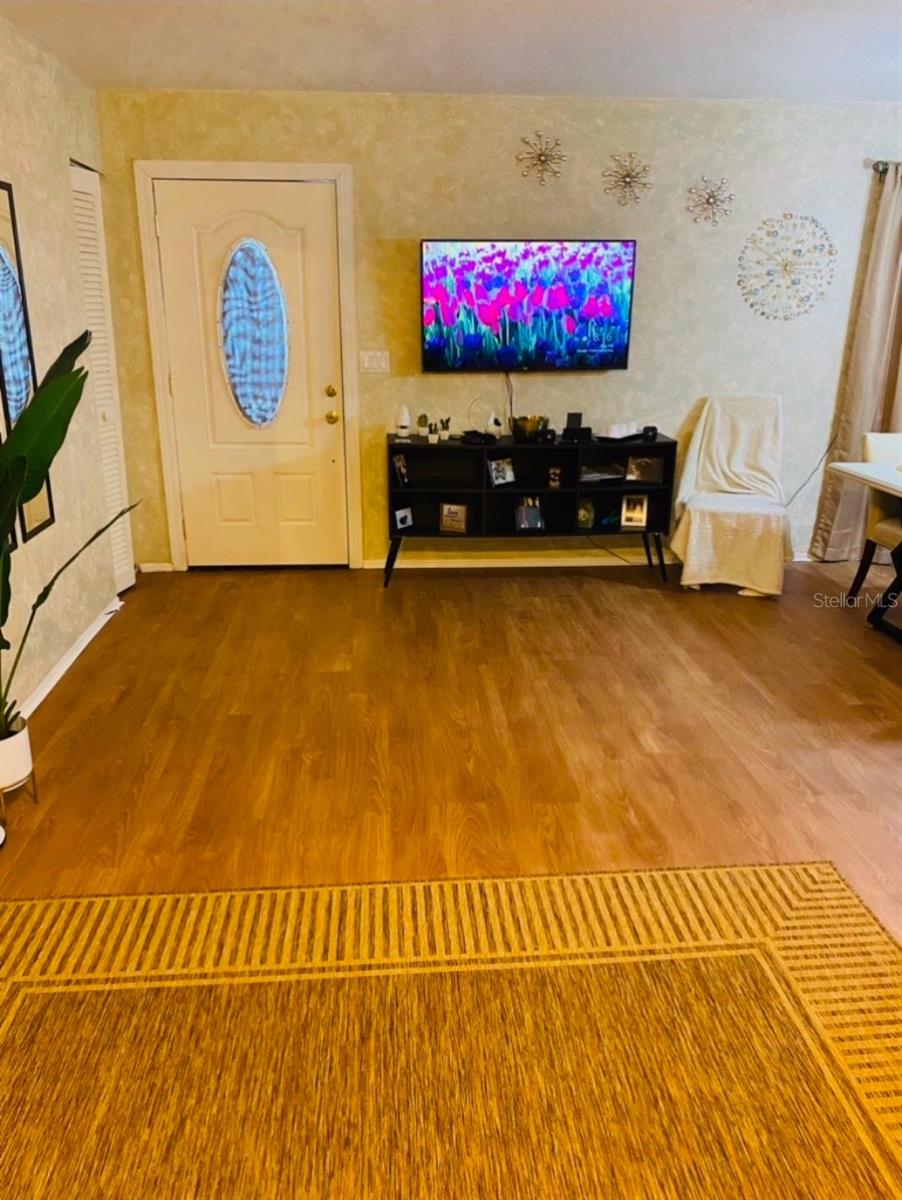 Image 3 of 20 For 22441 Westchester Boulevard 1100d