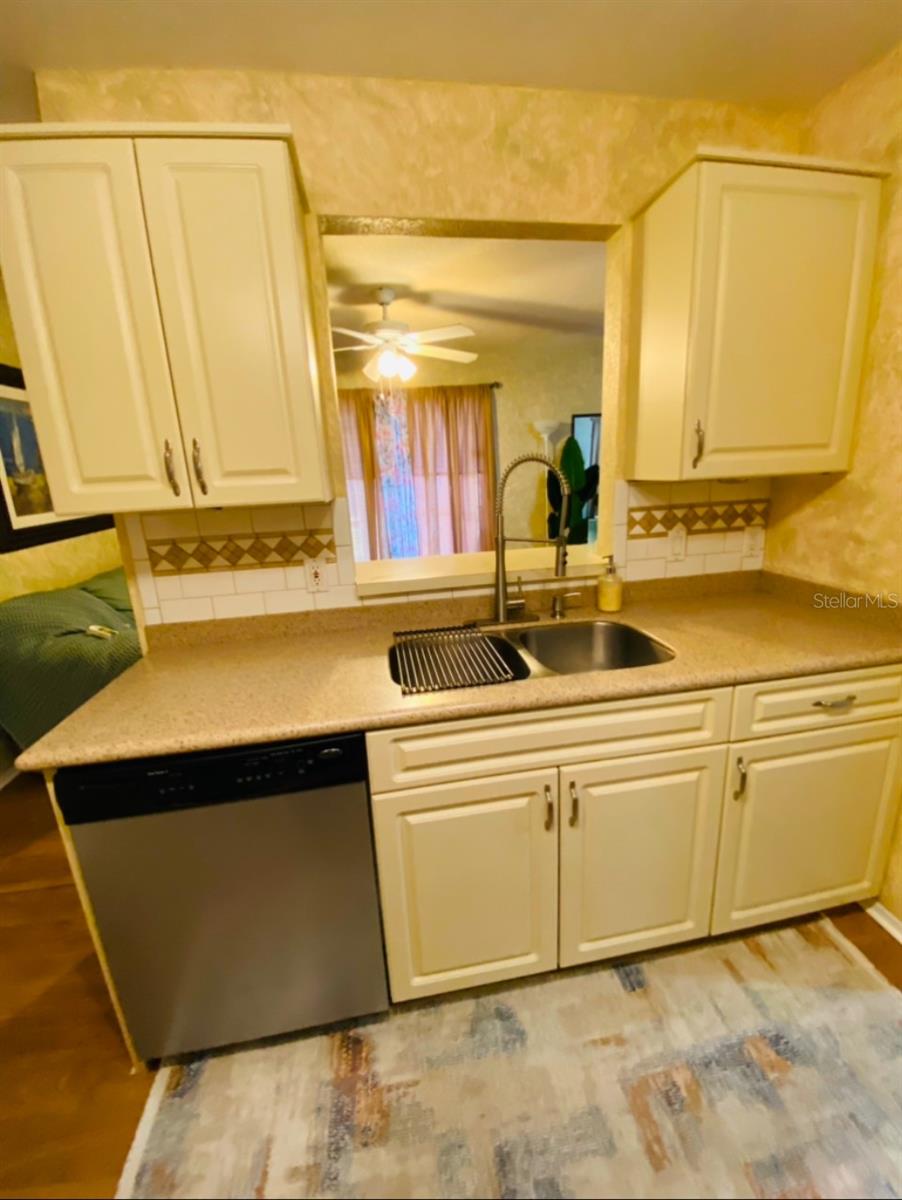 Image 6 of 20 For 22441 Westchester Boulevard 1100d