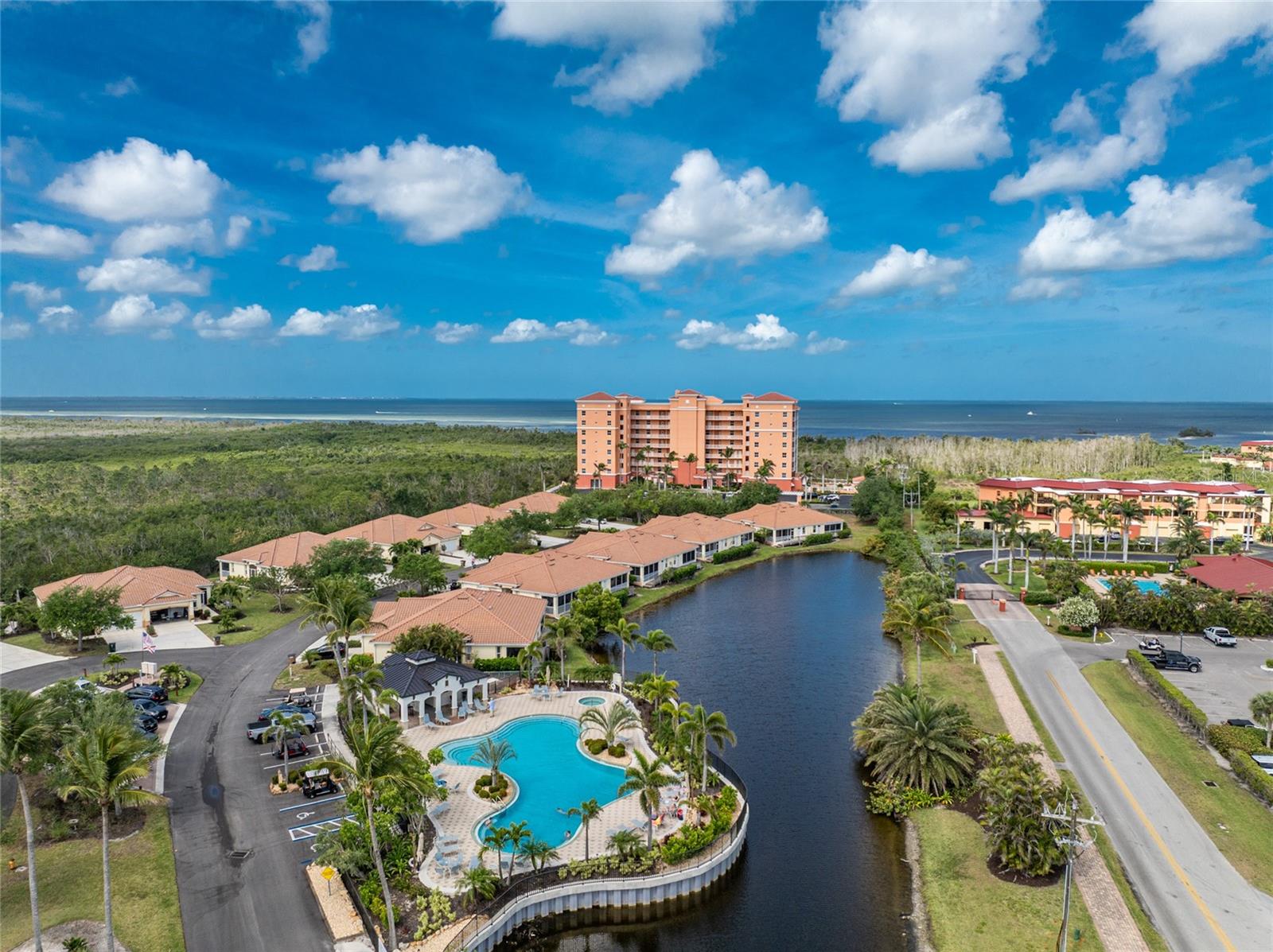 Image 41 of 57 For 3321 Sunset Key Circle 501