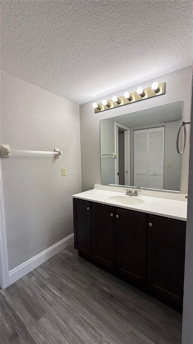 Image 11 of 17 For 175 Kings Highway  B6